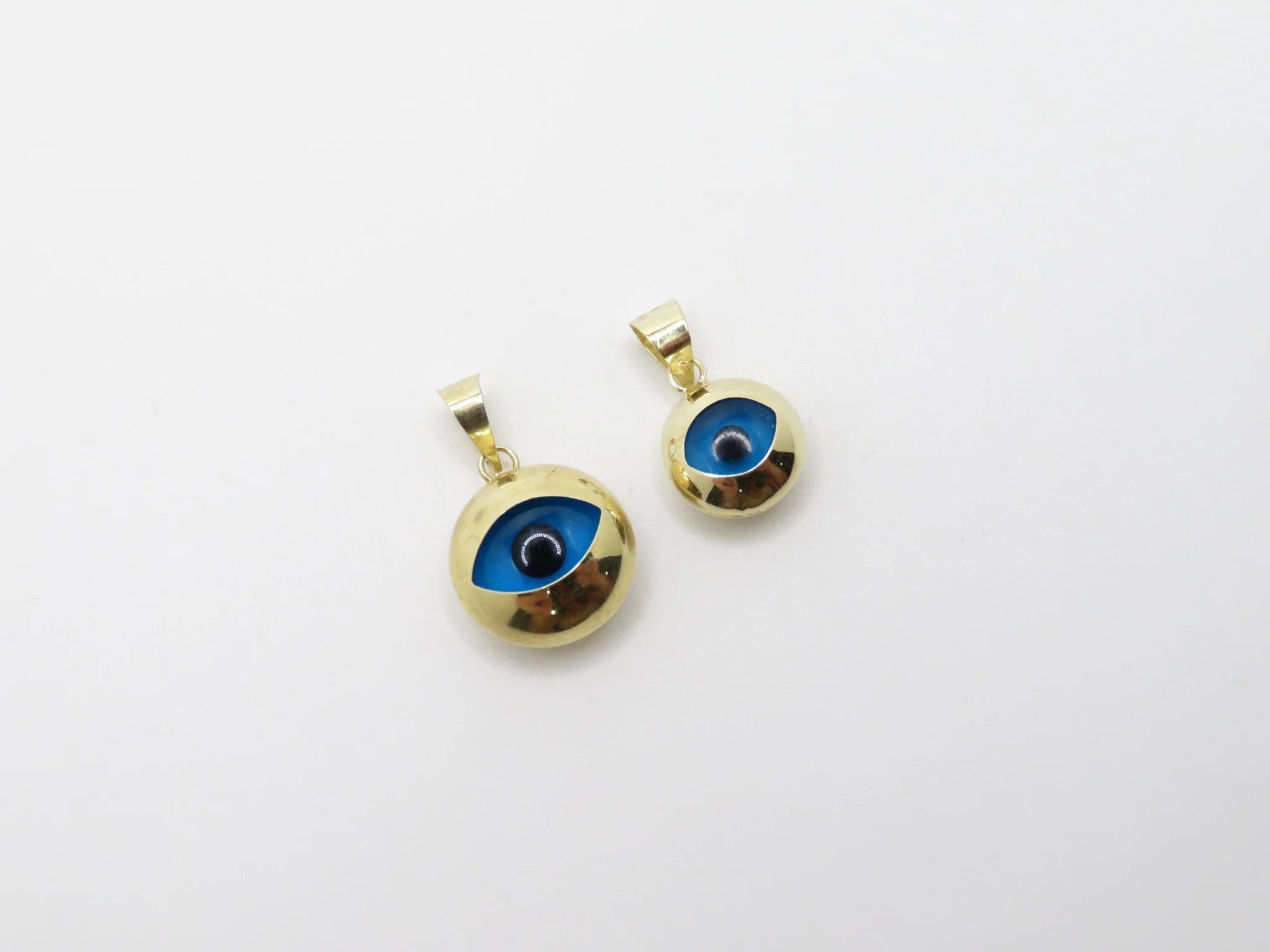 14k Yellow Gold Cutout Mati Charm - Image 4