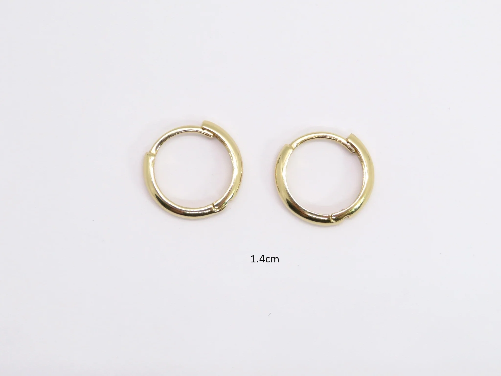 14k YG Plain Hinged Hoops - Image 5