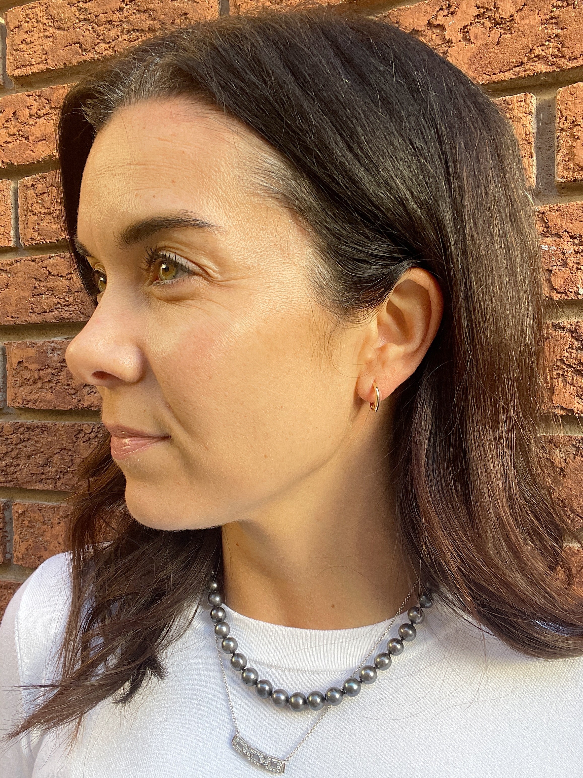 14k YG Plain Hinged Hoops - Image 6