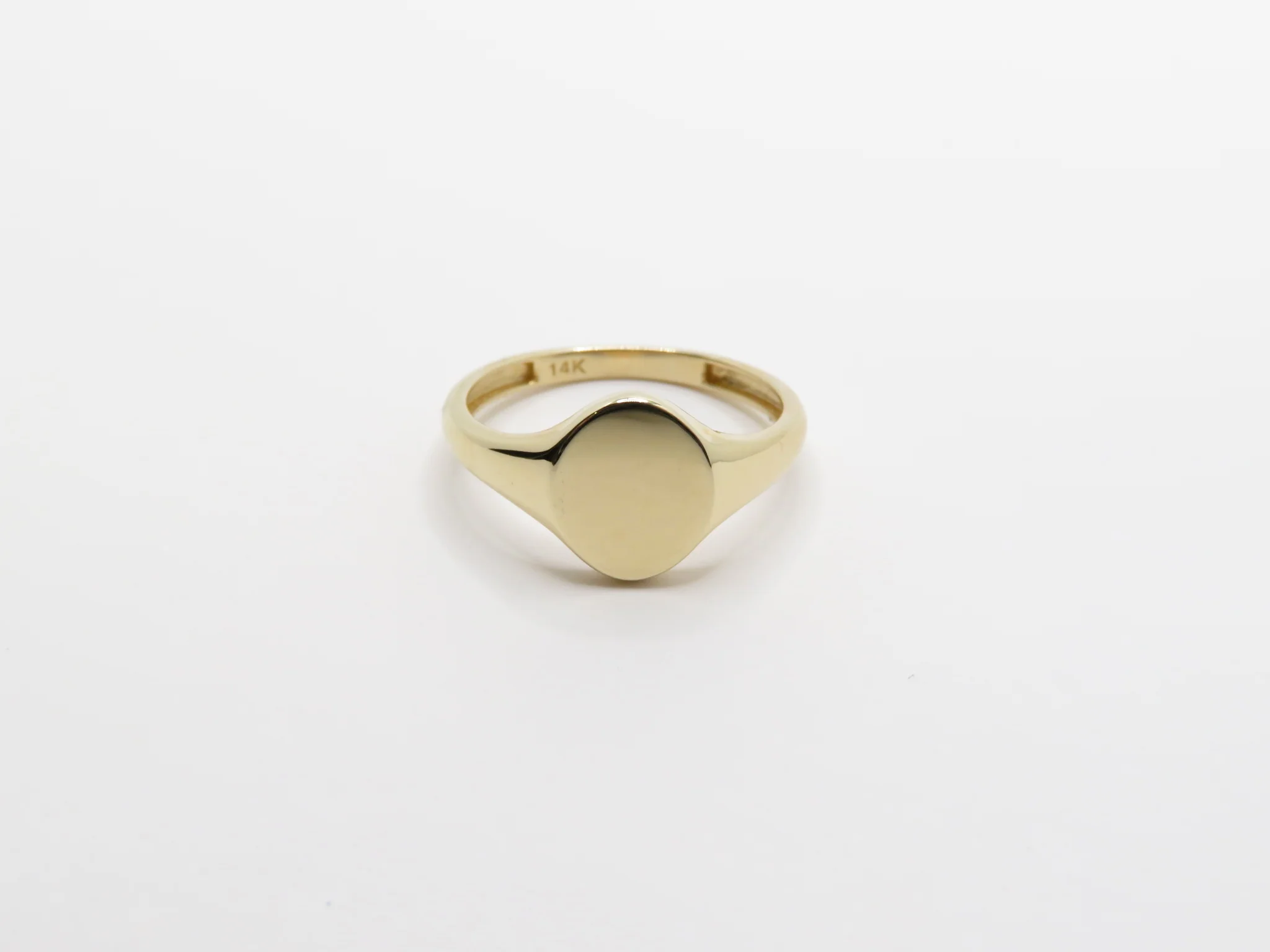 14k Yellow Gold Signet Ring - Image 3