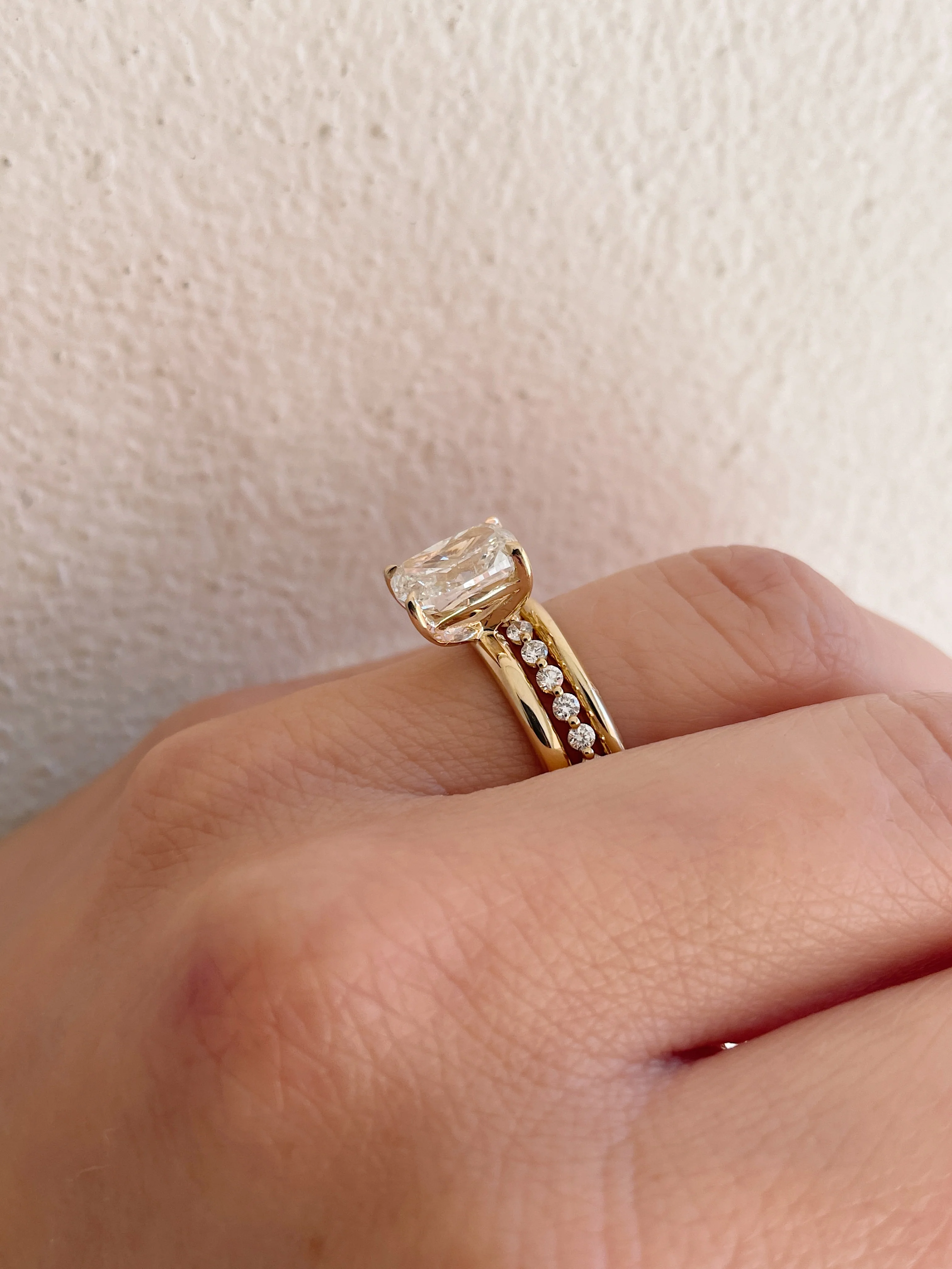 14k Yellow Gold Tubular Band - Image 2