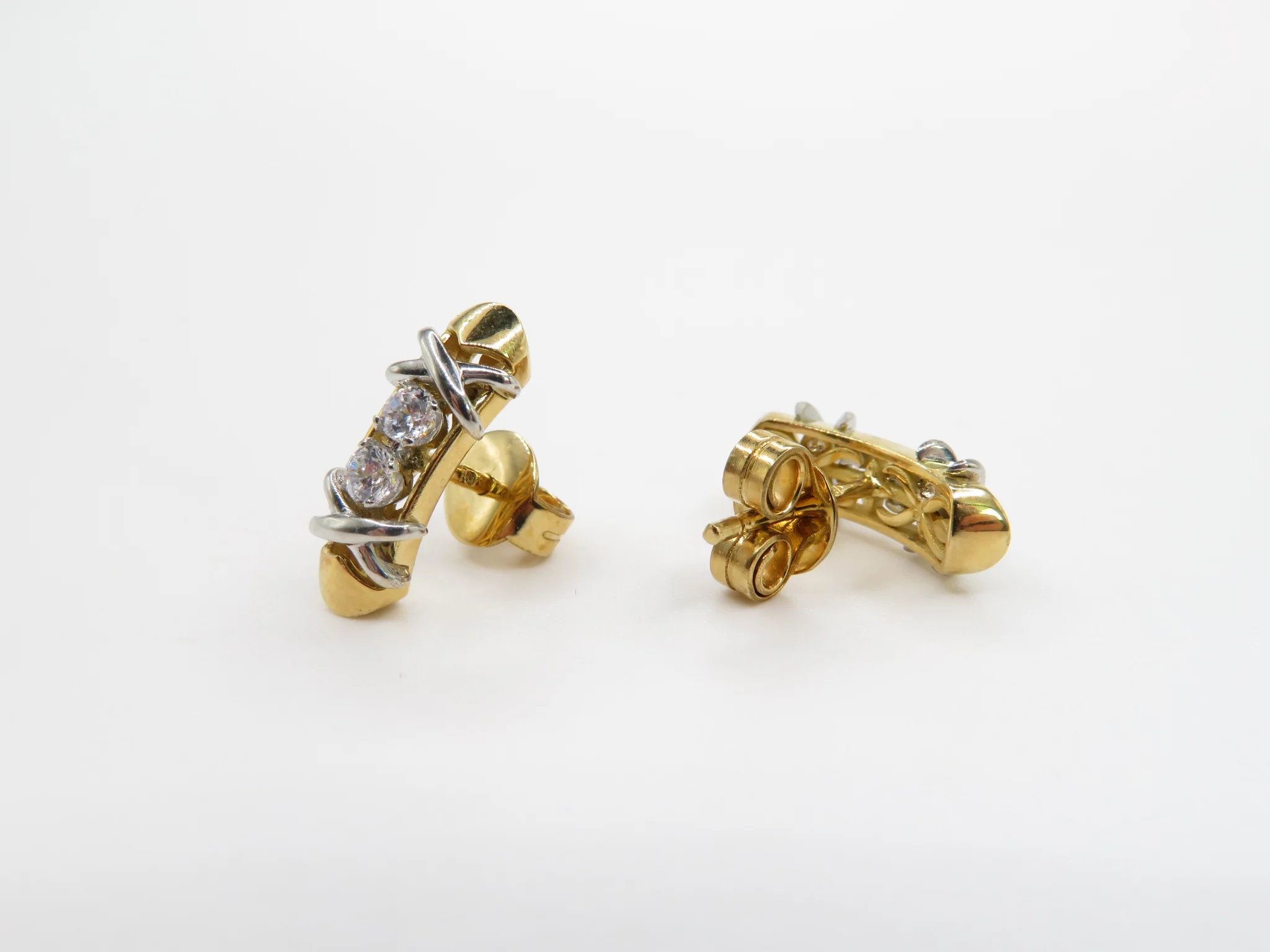 19.25k Two Tone Crossover Earrings - Image 5