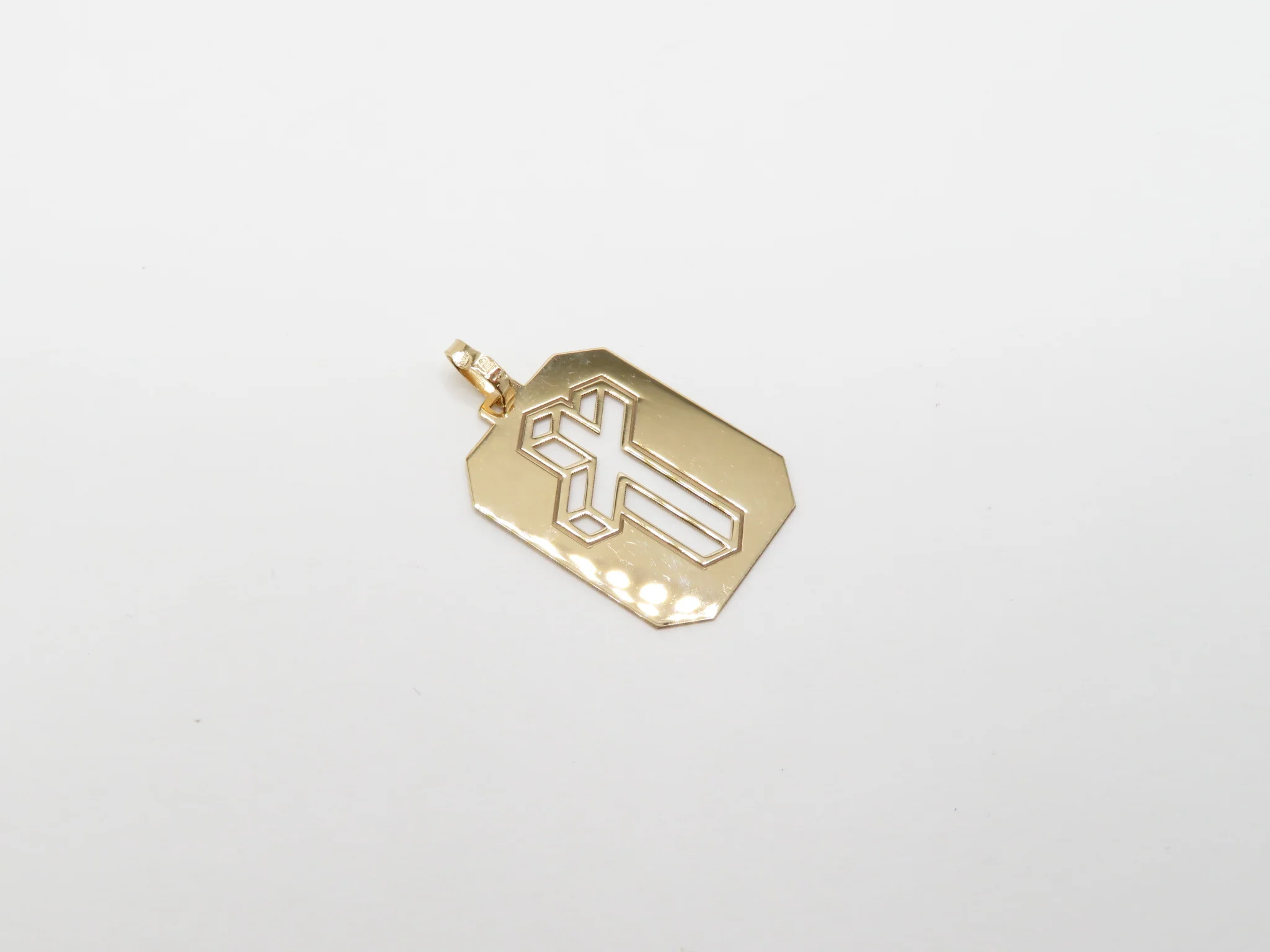19.25k Yellow Gold 3D Cross Tag Pendant - Image 4