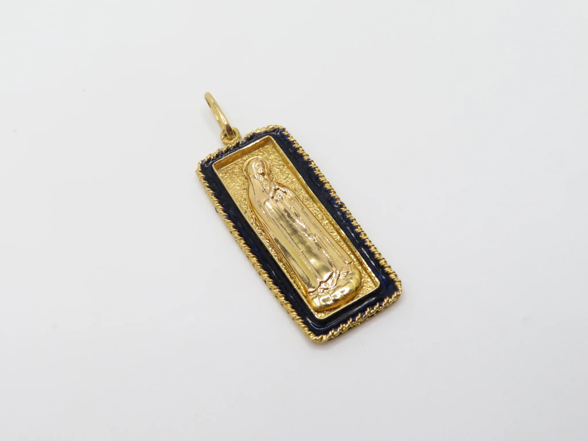 19.25k Yellow Gold Vintage Fatima Pendant