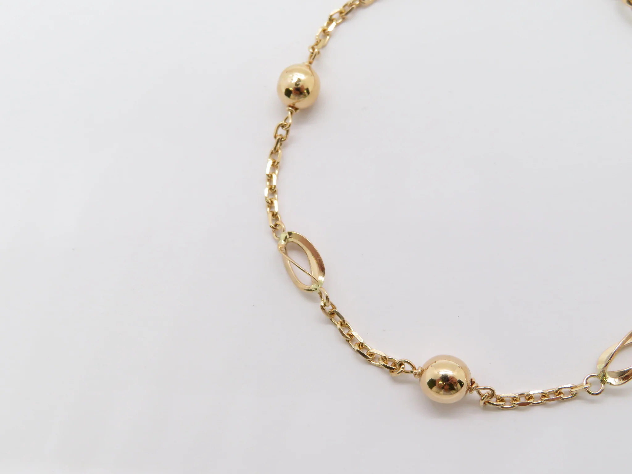 19.25k Yellow Gold Ball Spiral Chain Link Bracelet - Image 8