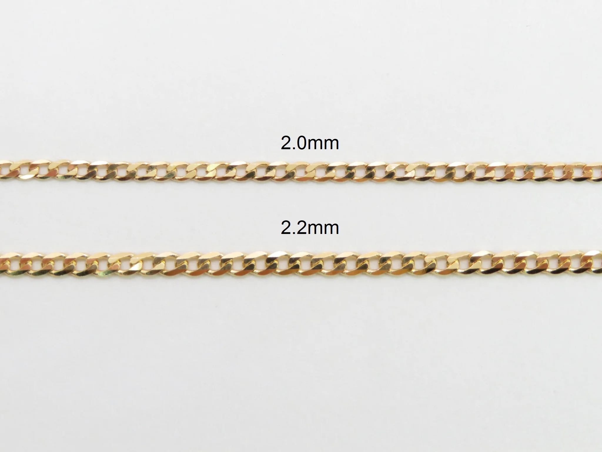 19.25k Yellow Gold Beveled Curb Chain - Image 4