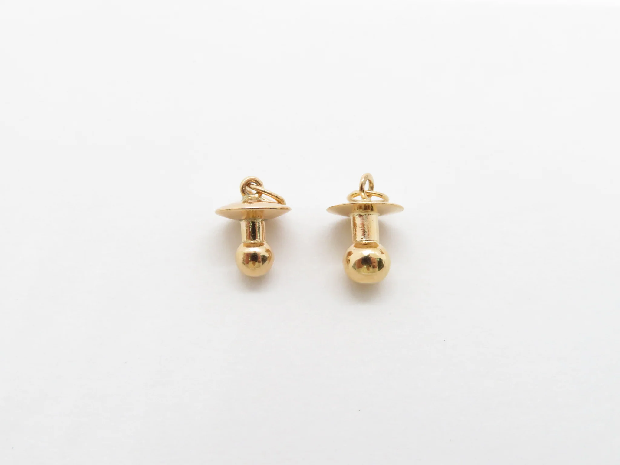 19.25k Yellow Gold Bico (Pacifier) Charm - Image 4