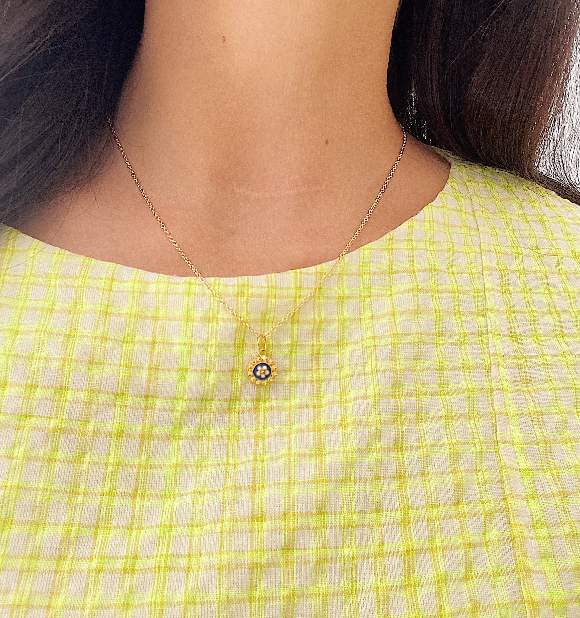 19.25k Yellow Gold Floral Enamel Pendant - Image 4