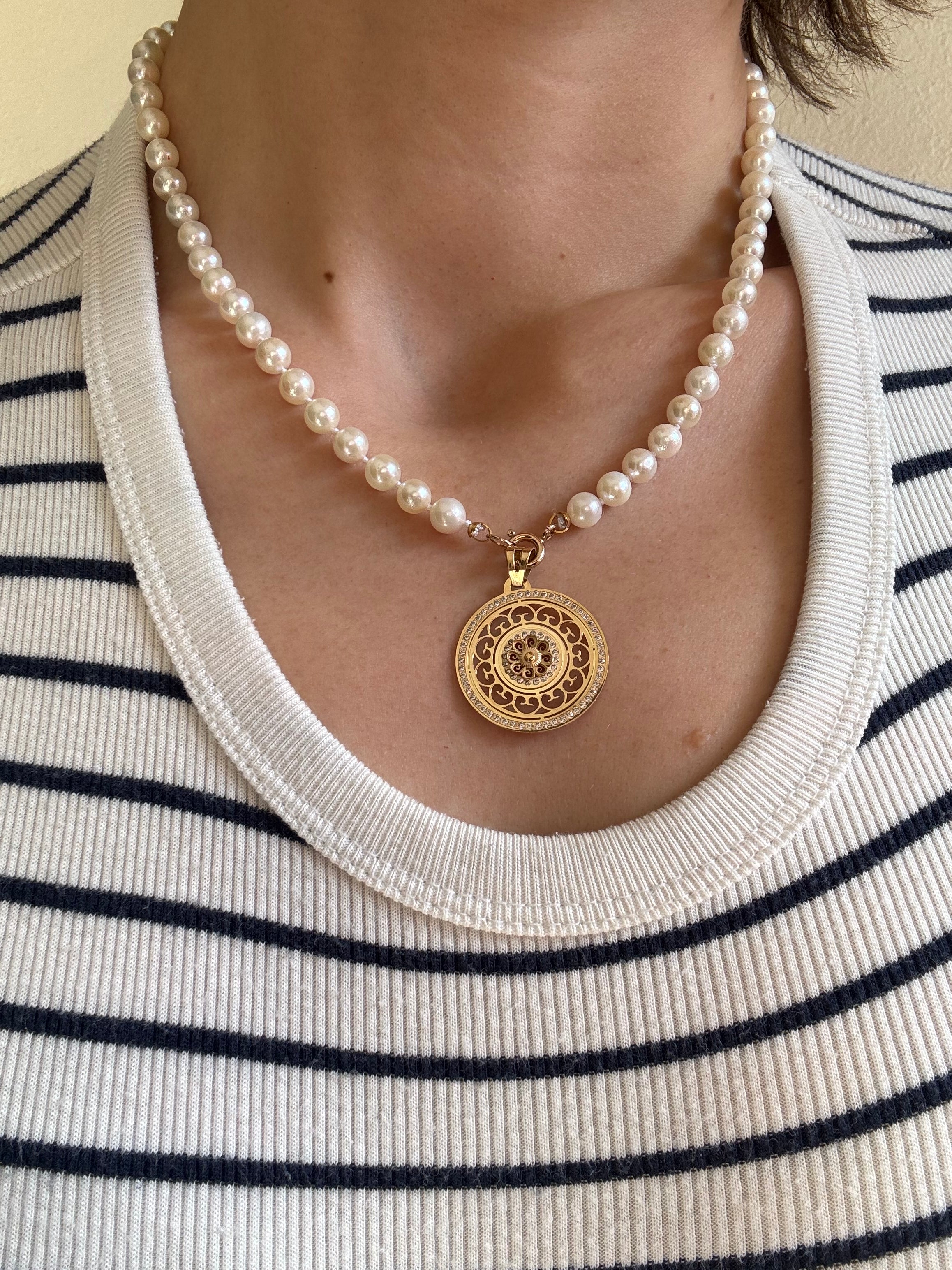 19.25k Yellow Gold C-Scroll Pendant - Image 2
