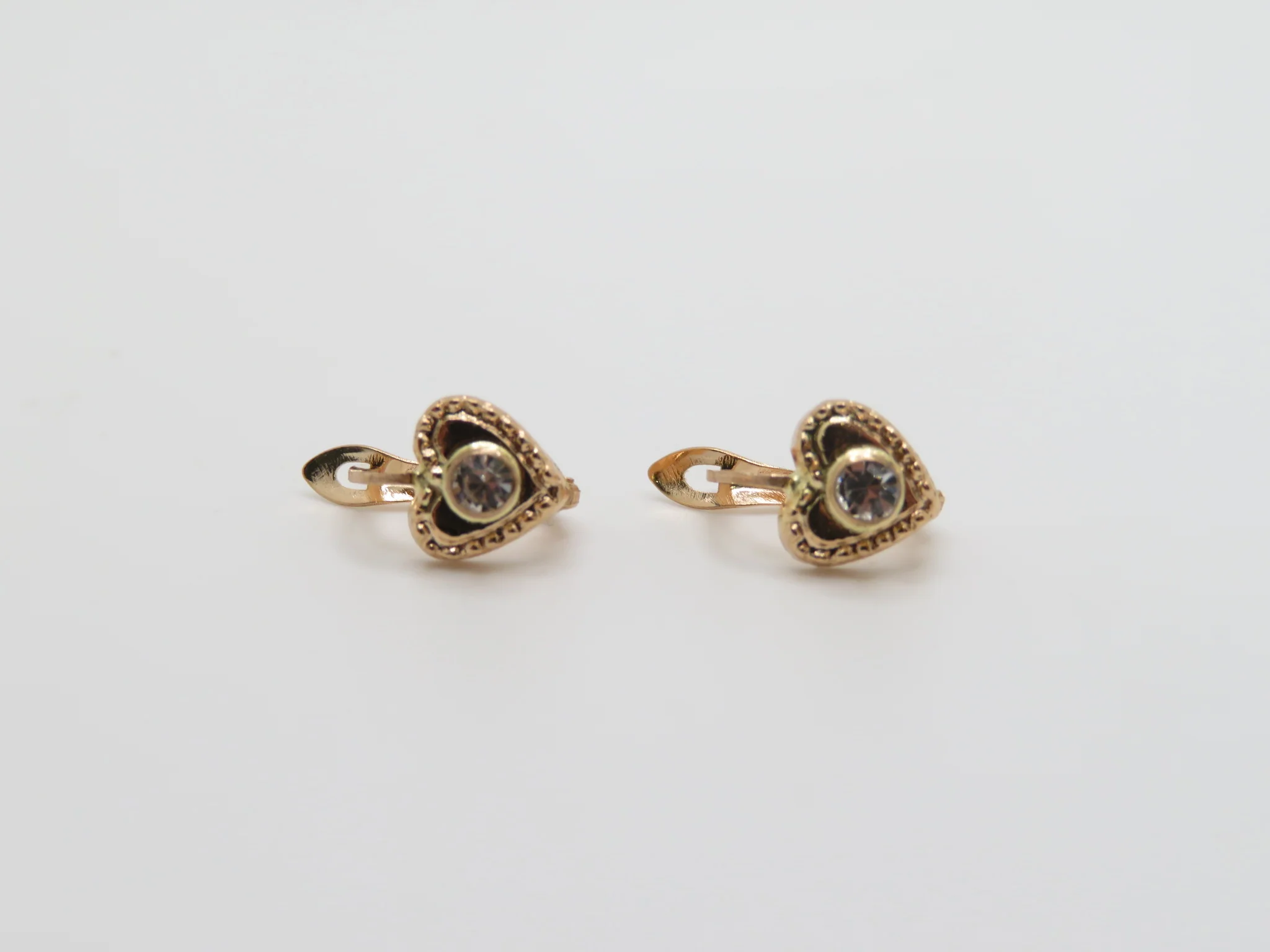 19.25k Yellow Gold Bead Trim Heart Earrings - Image 6