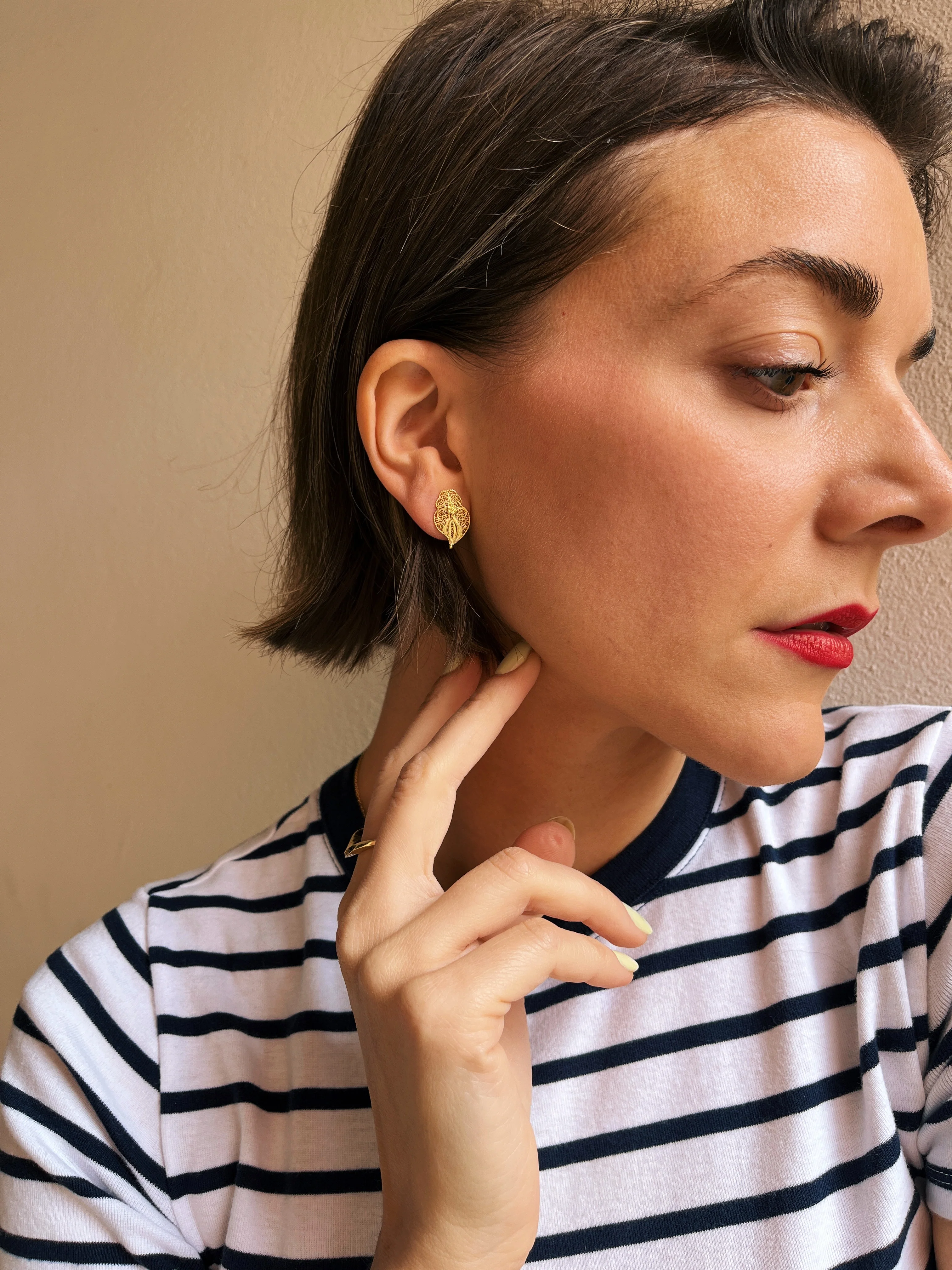 19.25k Yellow Gold Coracao Viana Studs - Image 5
