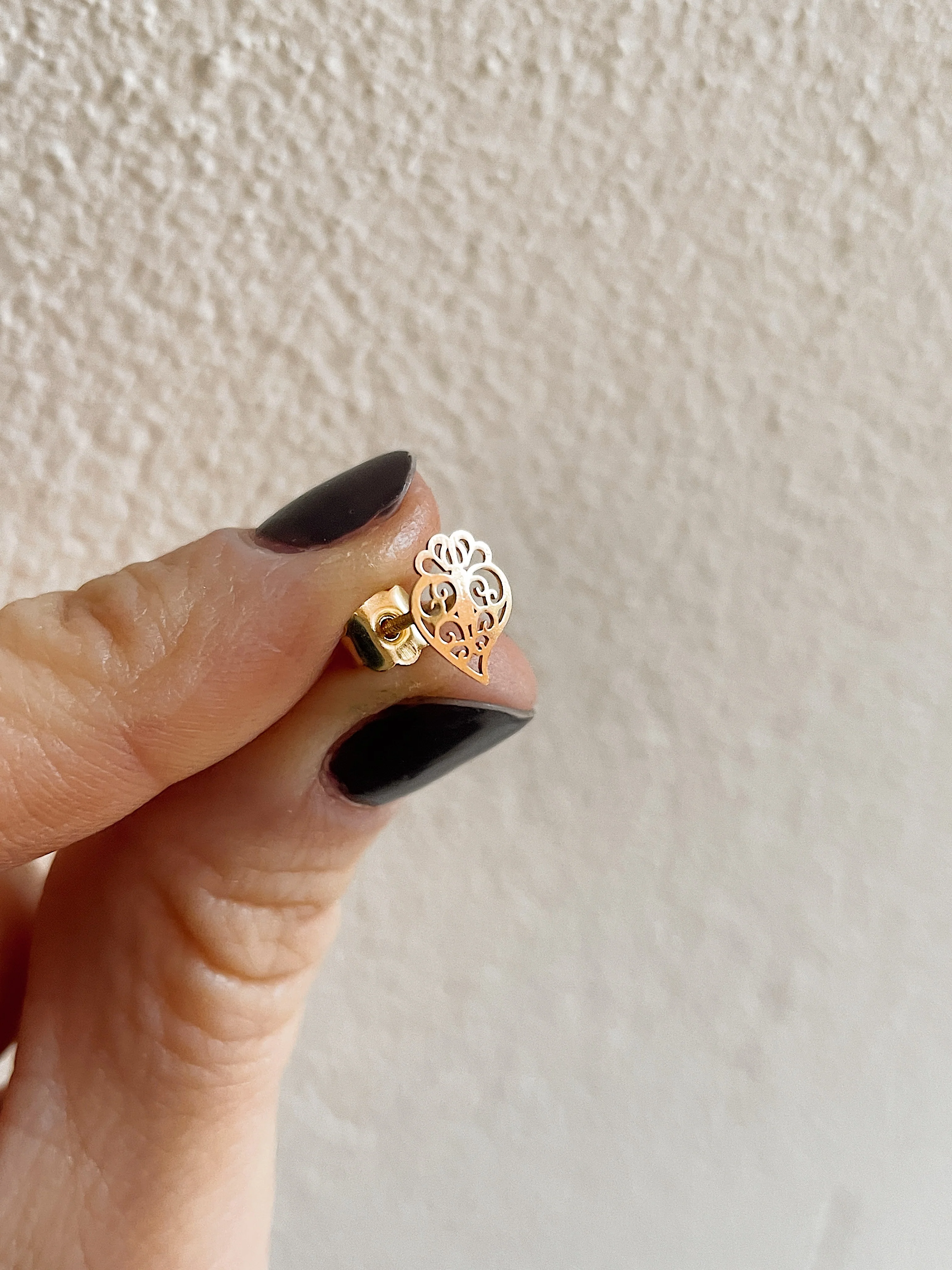 19.25k Yellow Gold Cutout Heart of Viana Studs - Image 9