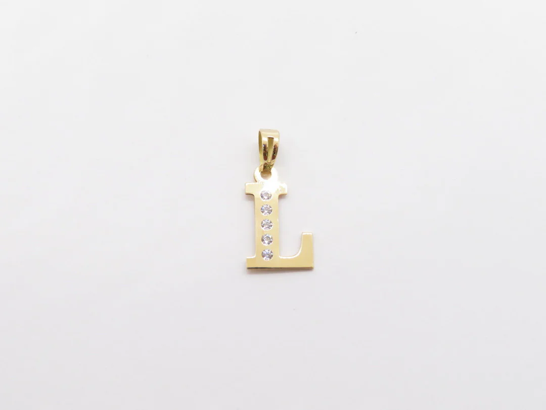 19.25k Yellow Gold Cutout Initial Pendant - Image 5