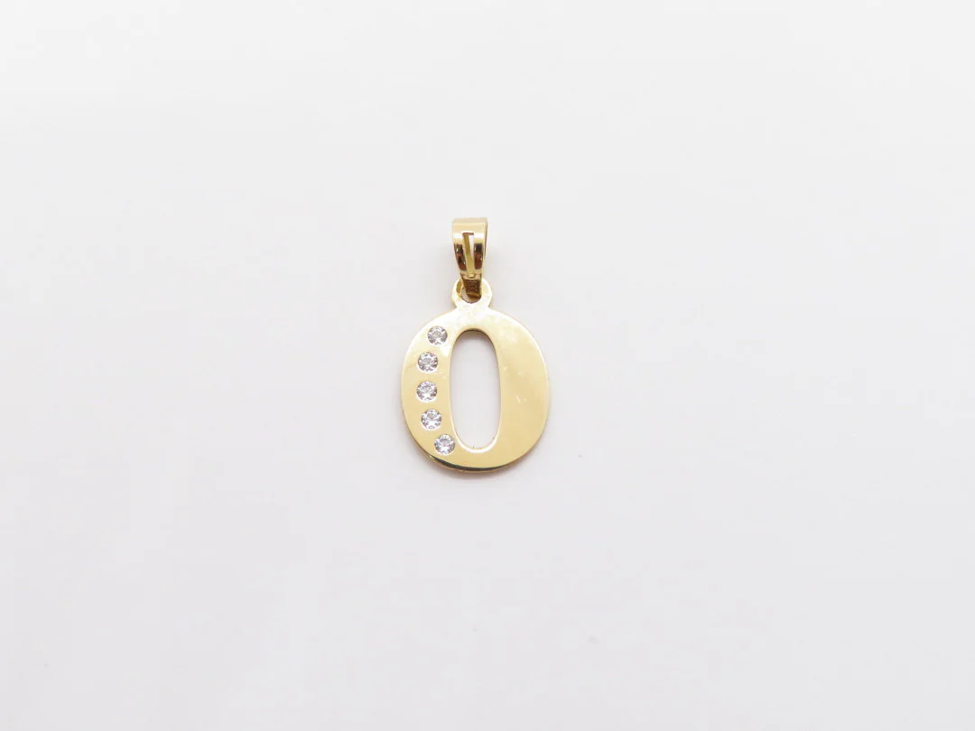 19.25k Yellow Gold Cutout Initial Pendant - Image 9