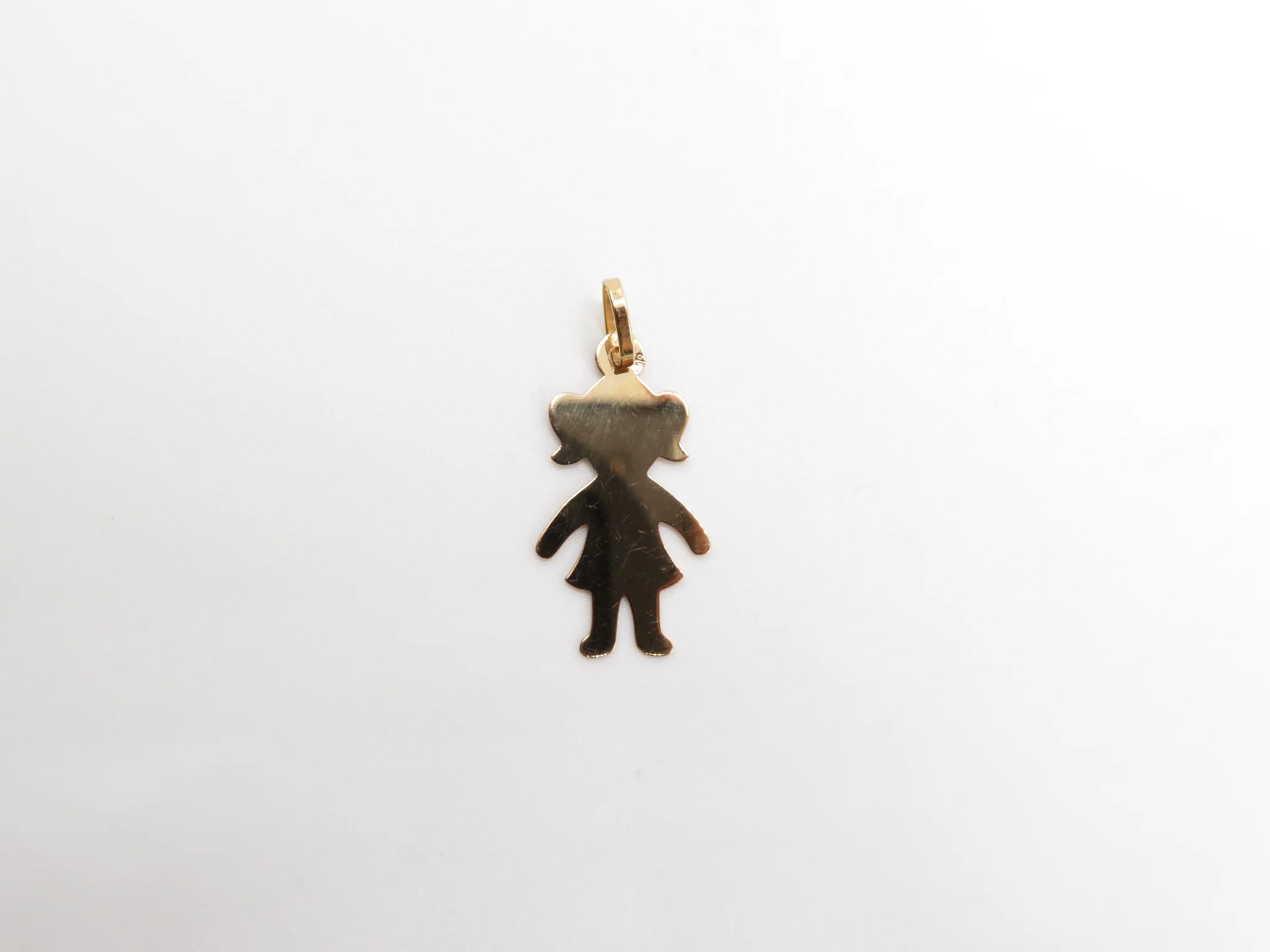 19.25k Yellow Gold Children Cutout Pendant - Image 7