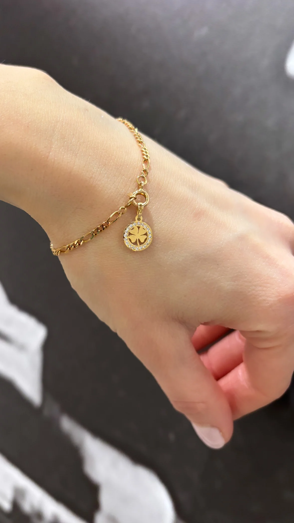 19.25k Yellow Gold Halo Clover Mini Tag - Image 2