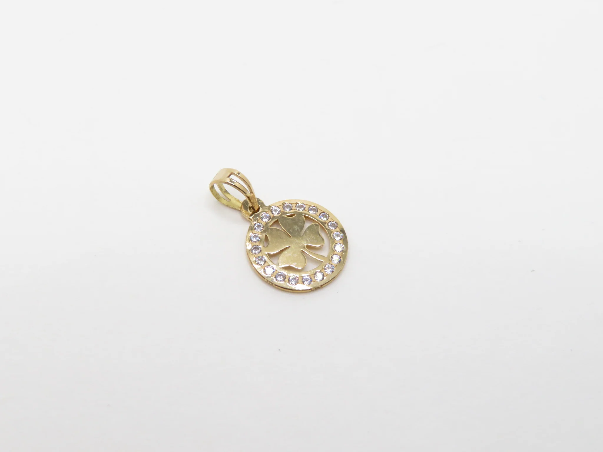 19.25k Yellow Gold Halo Clover Mini Tag - Image 5