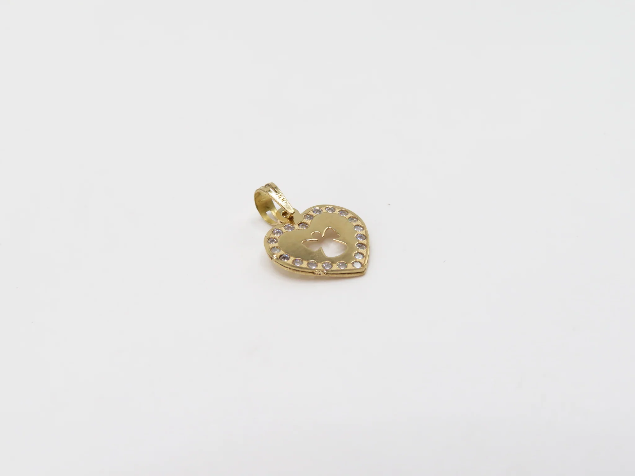 19.25k Yellow Gold Guardian Angel Cutout Charm - Image 4
