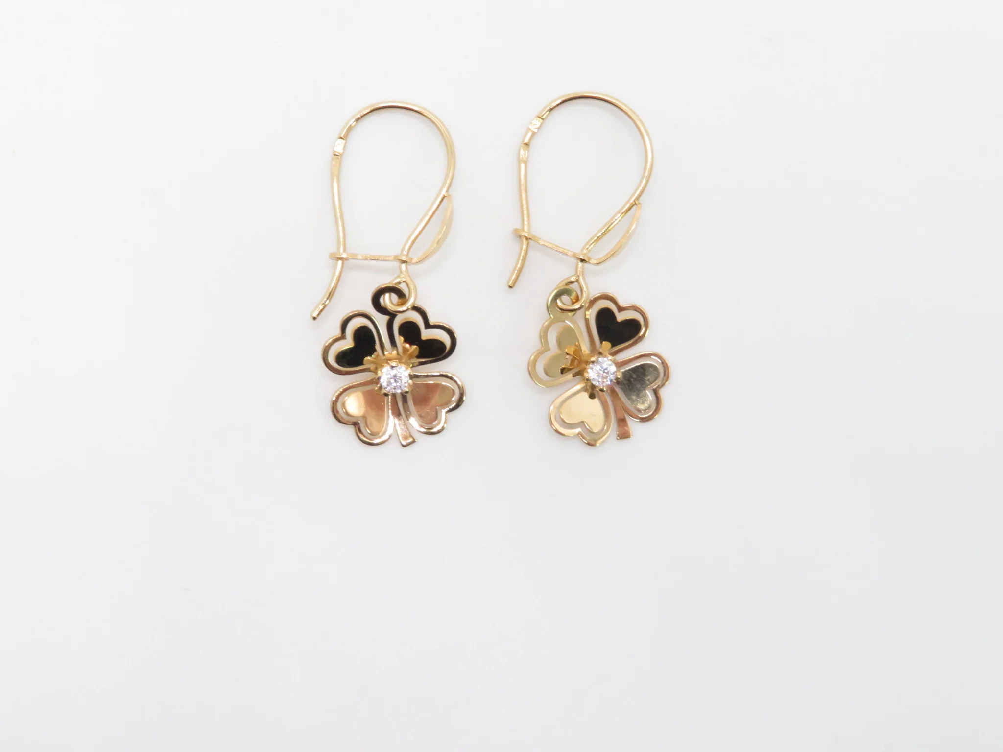 19.25k Yellow Gold Dangle Clover Hook Earrings - Image 3