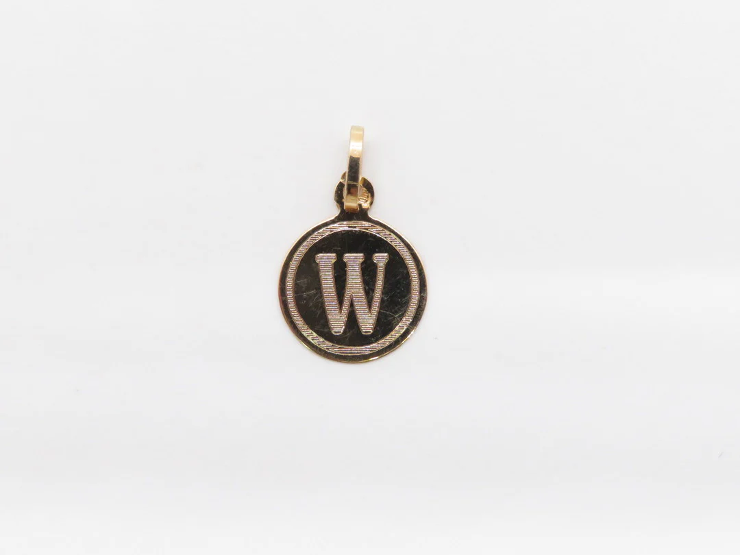 19.25k Yellow Gold Engraved Monogram Pendant - Image 26