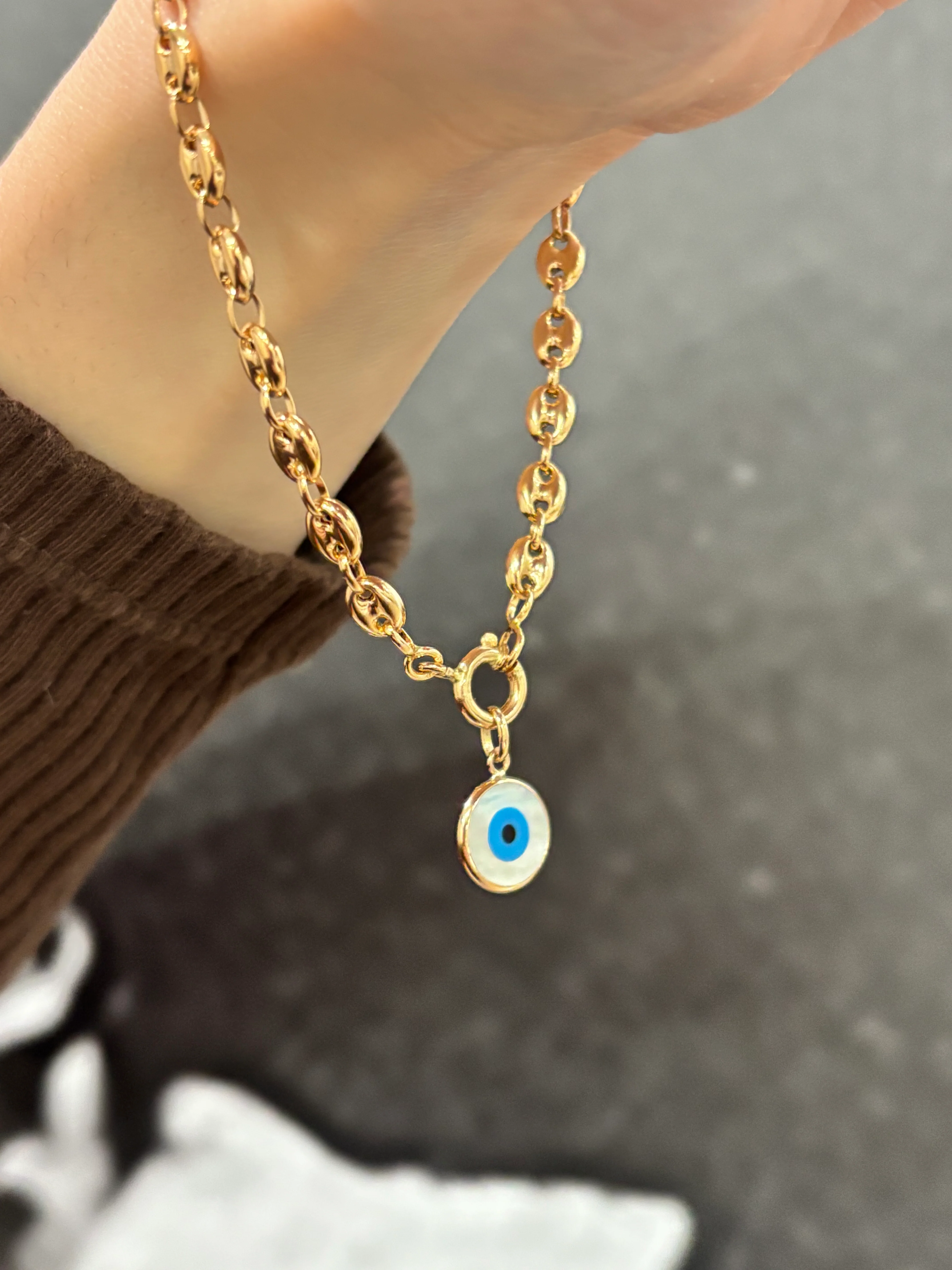 19.25k Yellow Gold Mati Disc Pendant - Image 2