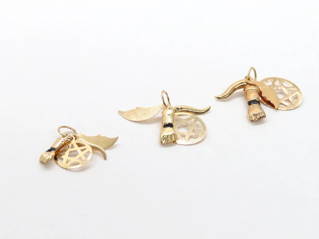 19.25k Yellow Gold Figas Charm Set - Image 4