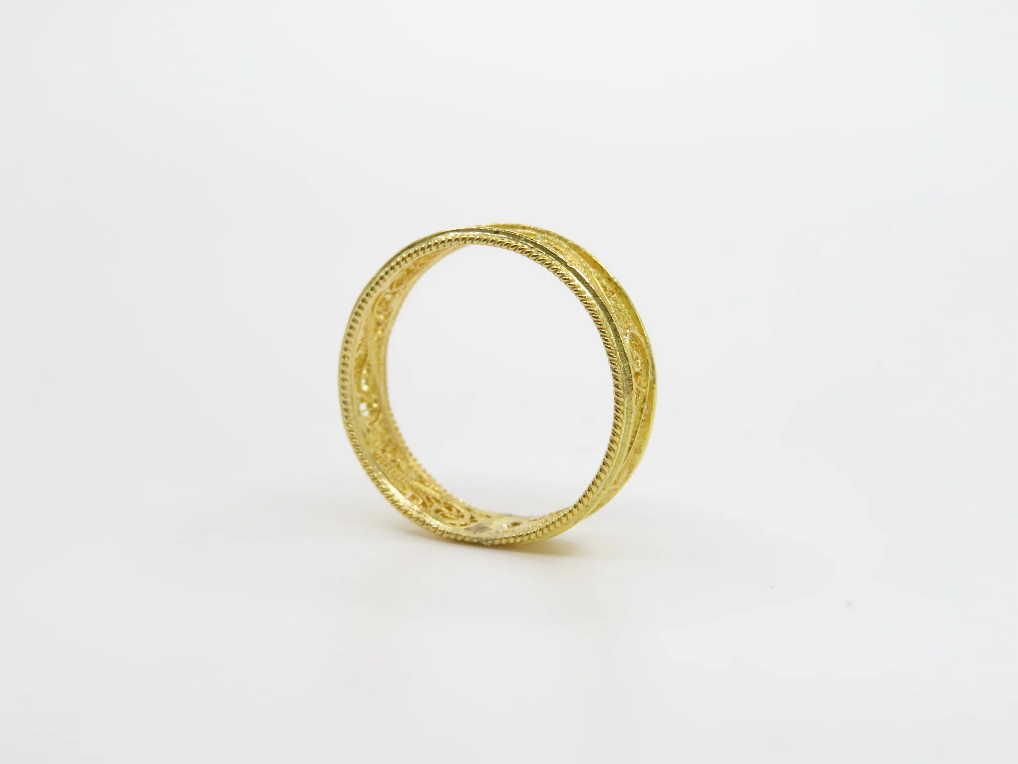 19.25k Yellow Gold Filigree Band - Image 4
