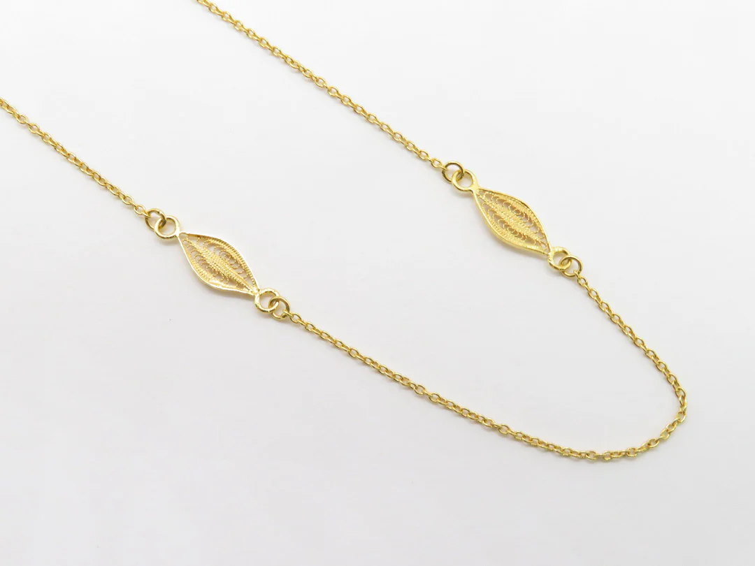 19.25k Yellow Gold Filigree Feather Necklace