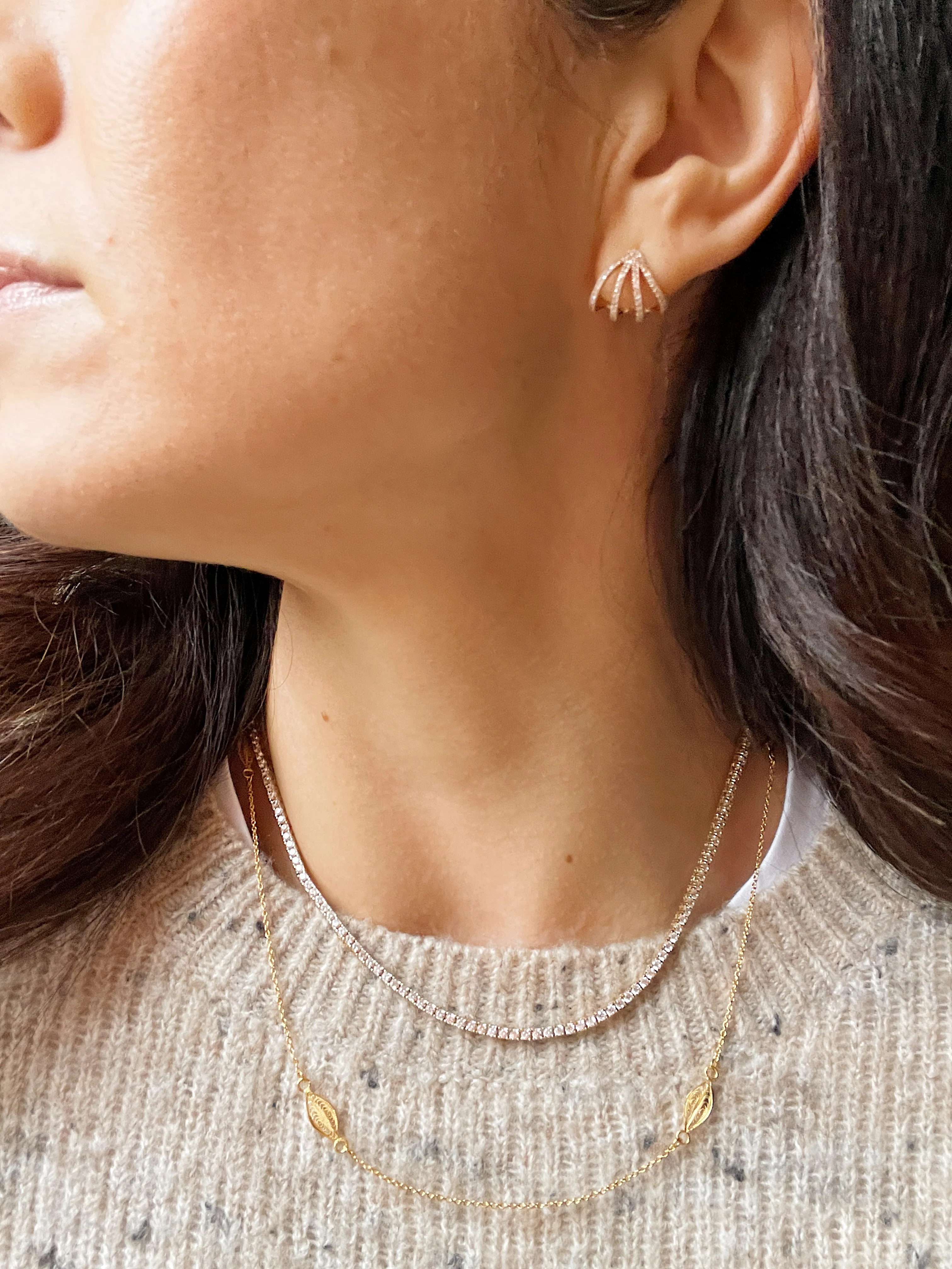 19.25k Yellow Gold Filigree Feather Necklace - Image 5