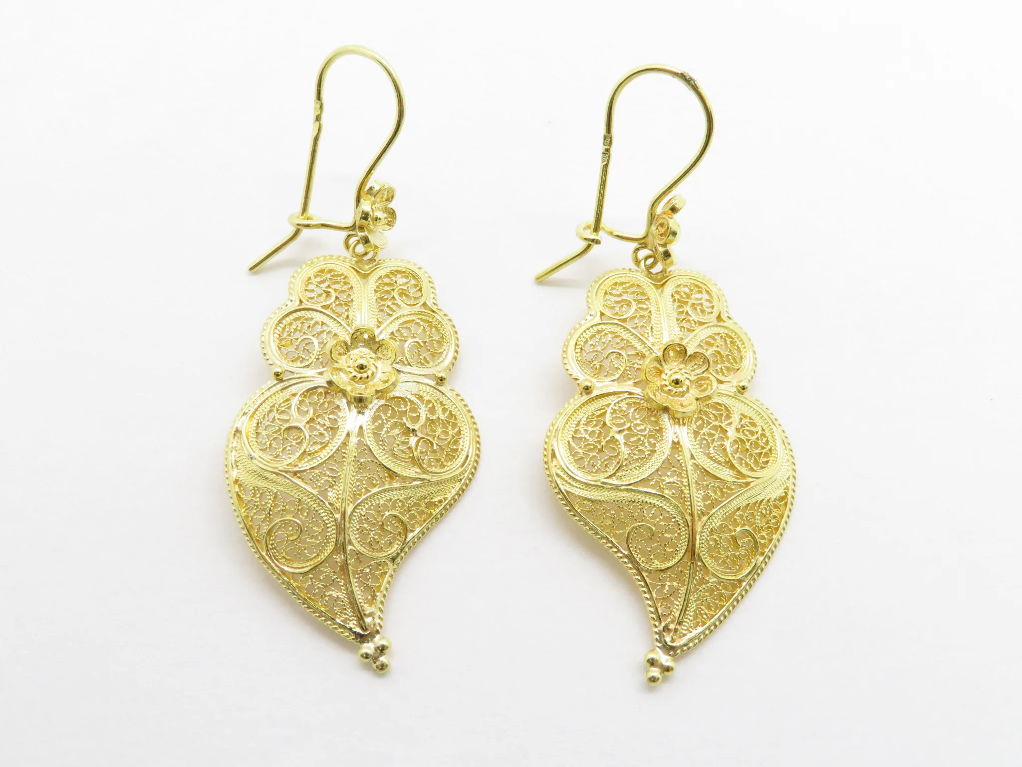 19.25k Yellow Gold Filigree Heart of Viana Earrings