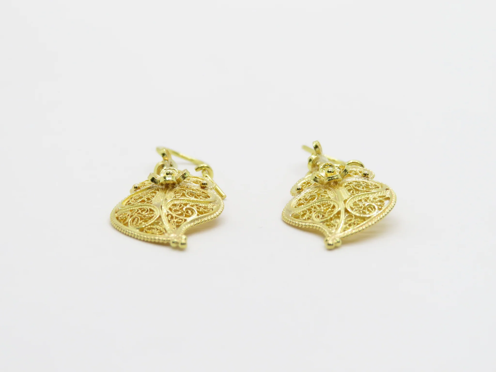 19.25k Yellow Gold Filigree Heart of Viana Earrings - Image 10