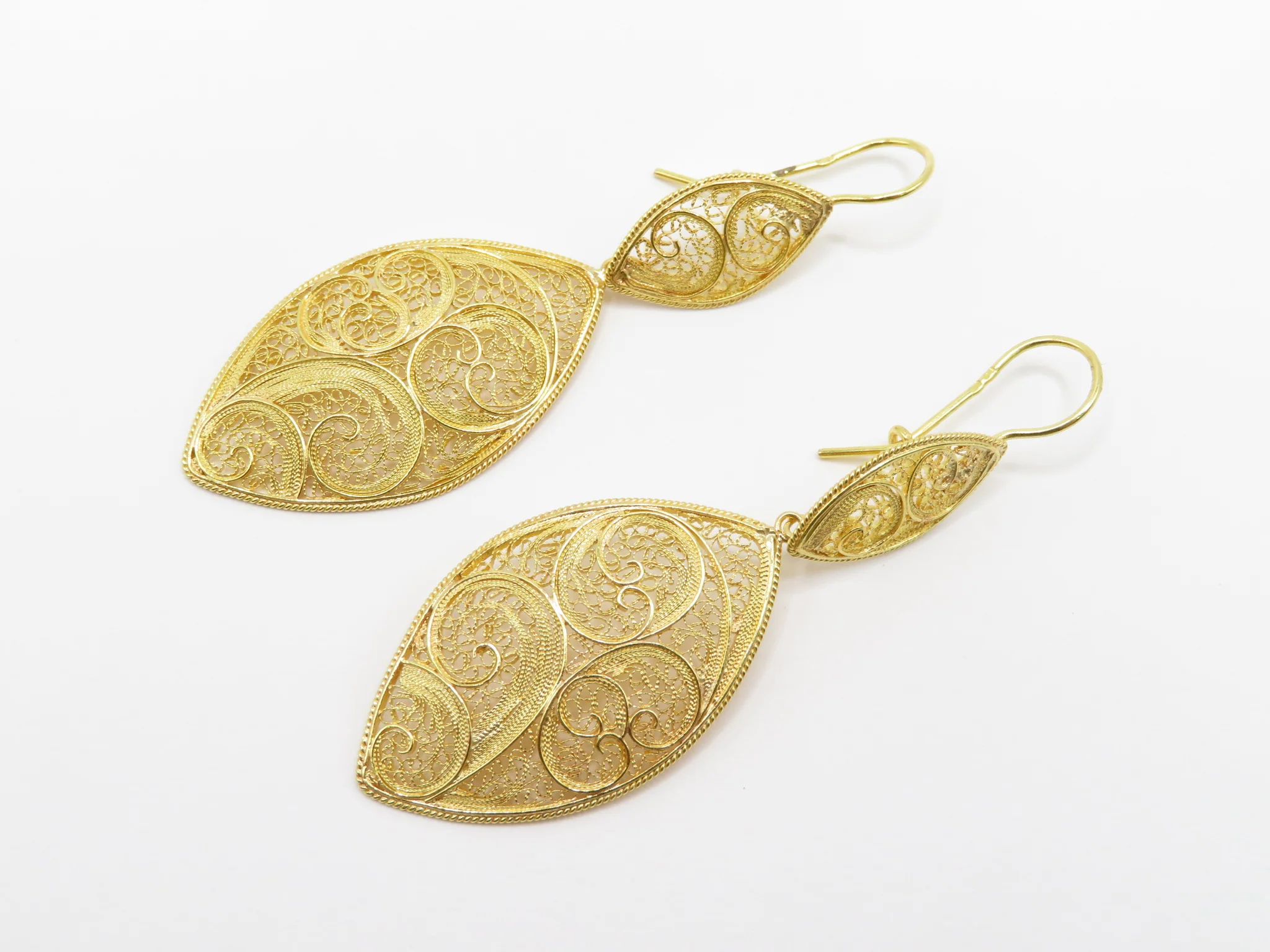 19.25k Filigree Tear Drop Earrings