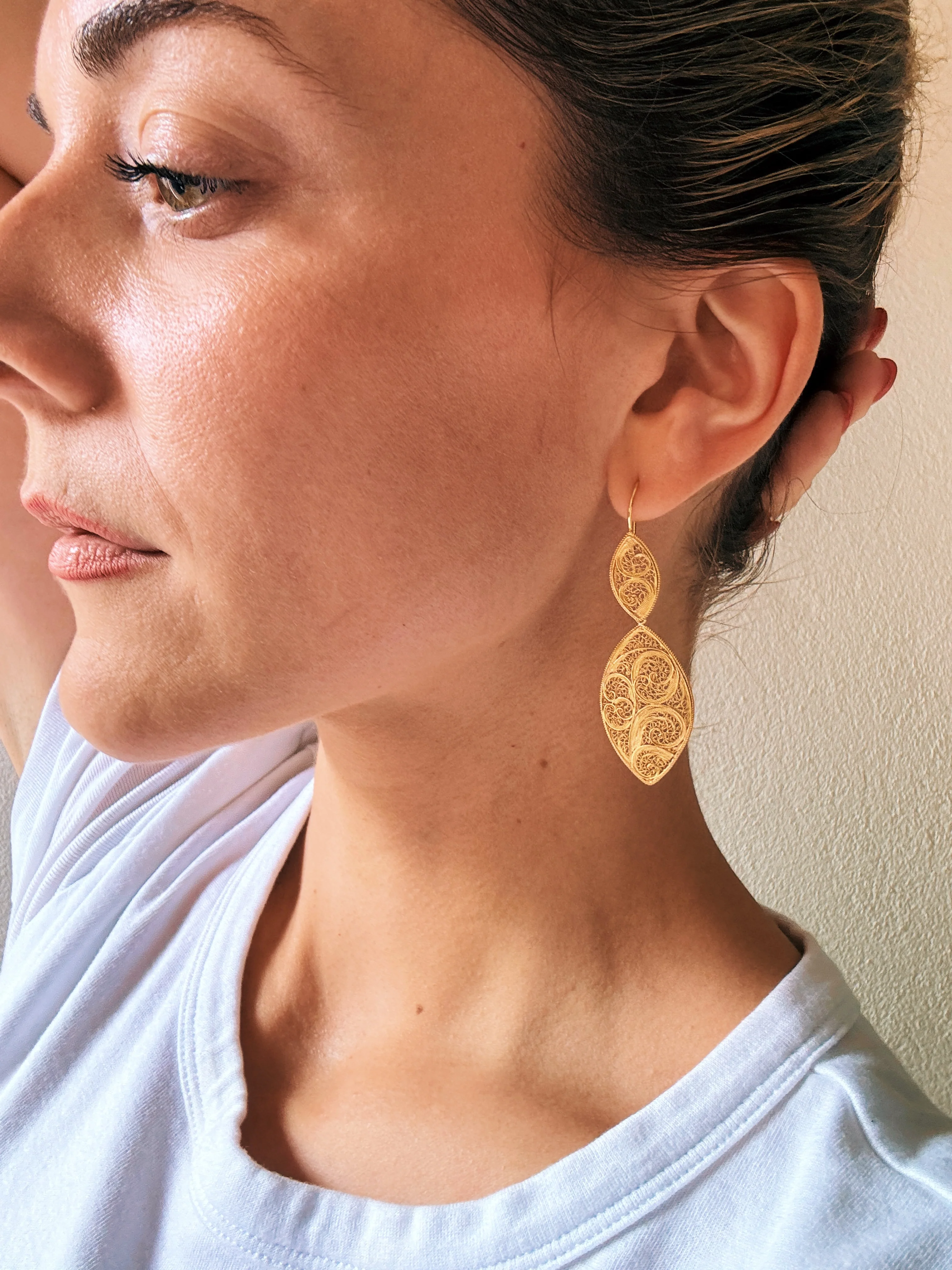 19.25k Filigree Tear Drop Earrings - Image 2