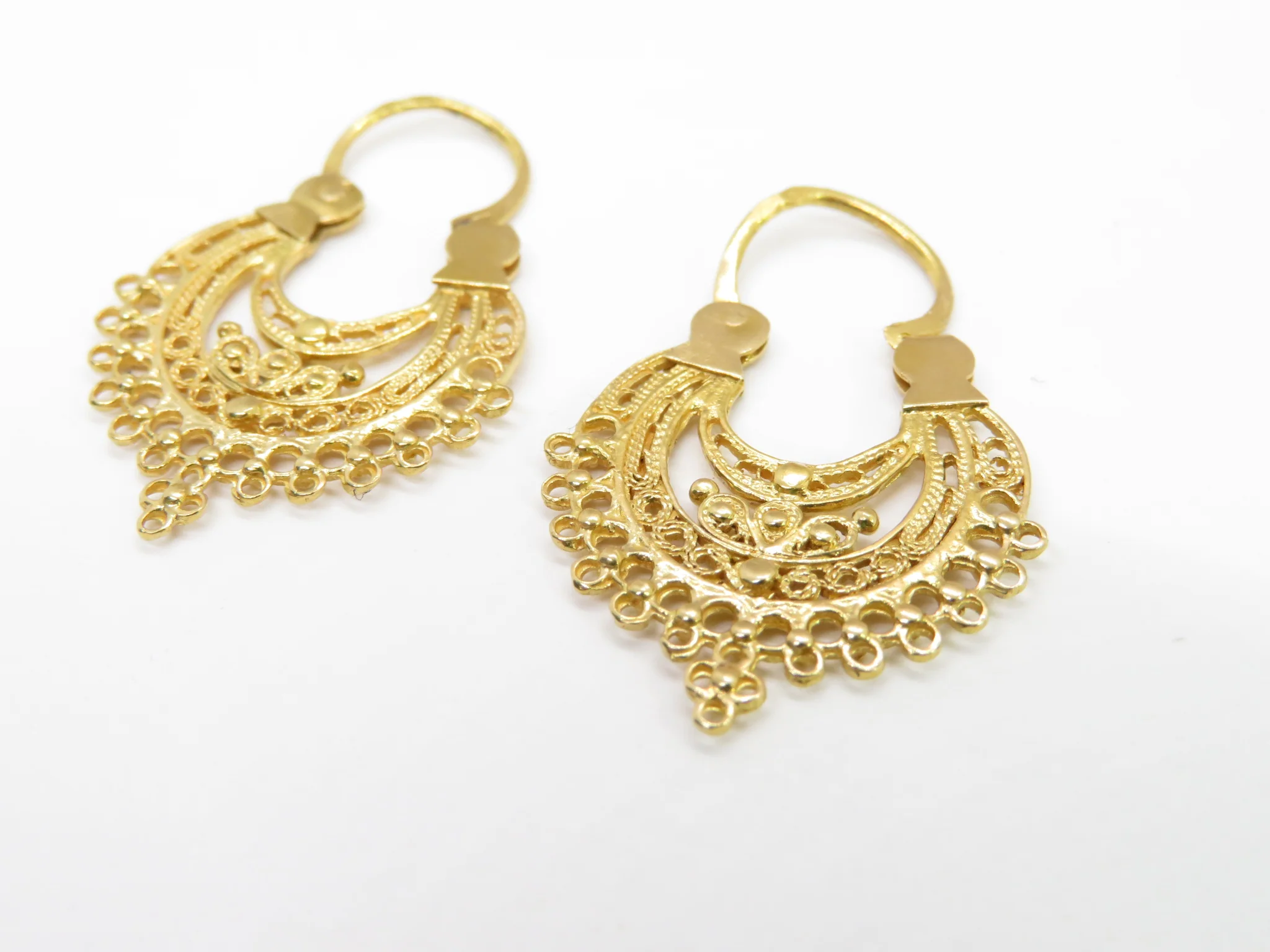 19.25k Yellow Gold Filligree Arrecadas Earrings - Small - Image 3