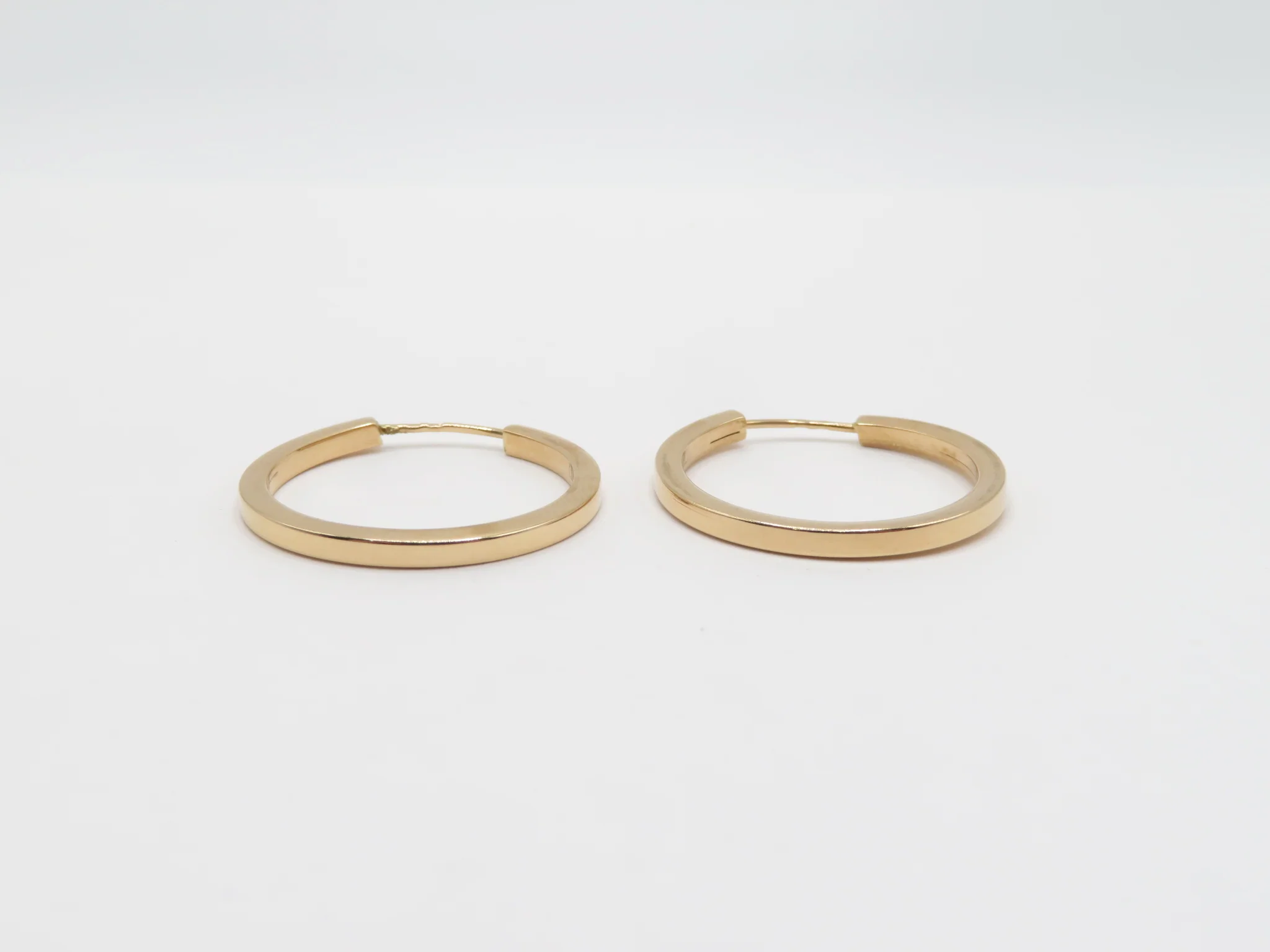 19.25k Yellow Gold Flat Sleeper Hoops - Image 6