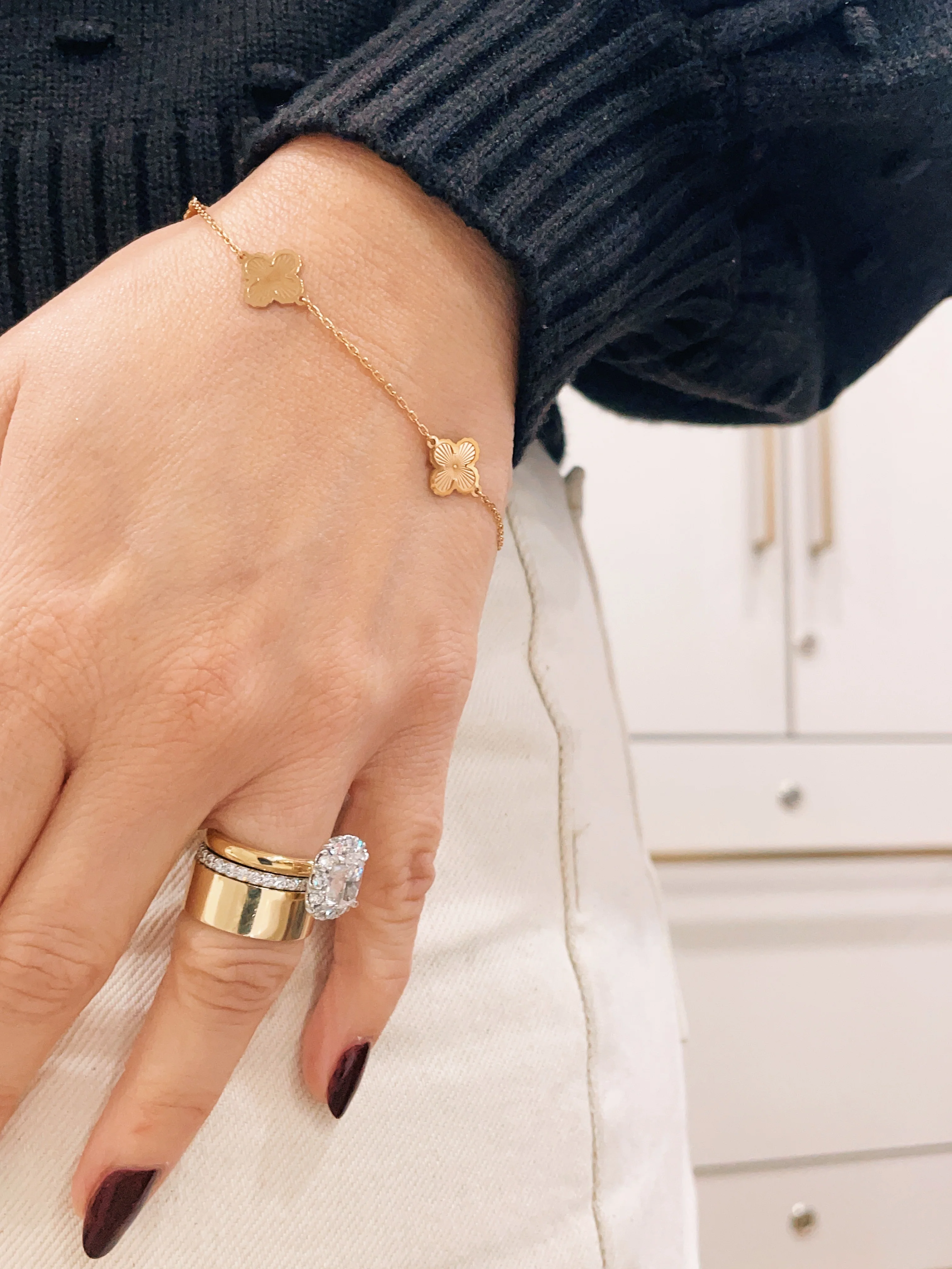 19.25k Yellow Gold Four Clover Bracelet - Image 2