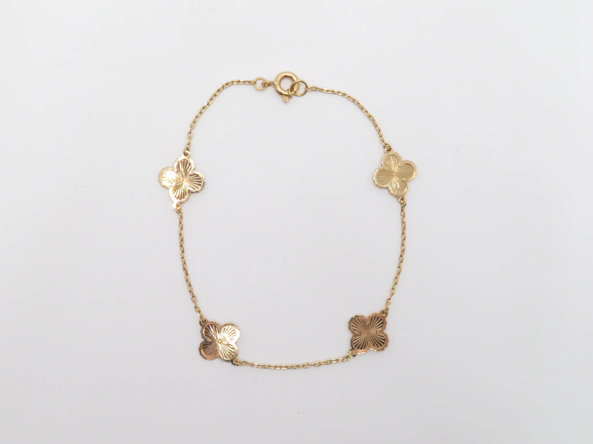 19.25k Yellow Gold Four Clover Bracelet - Image 5
