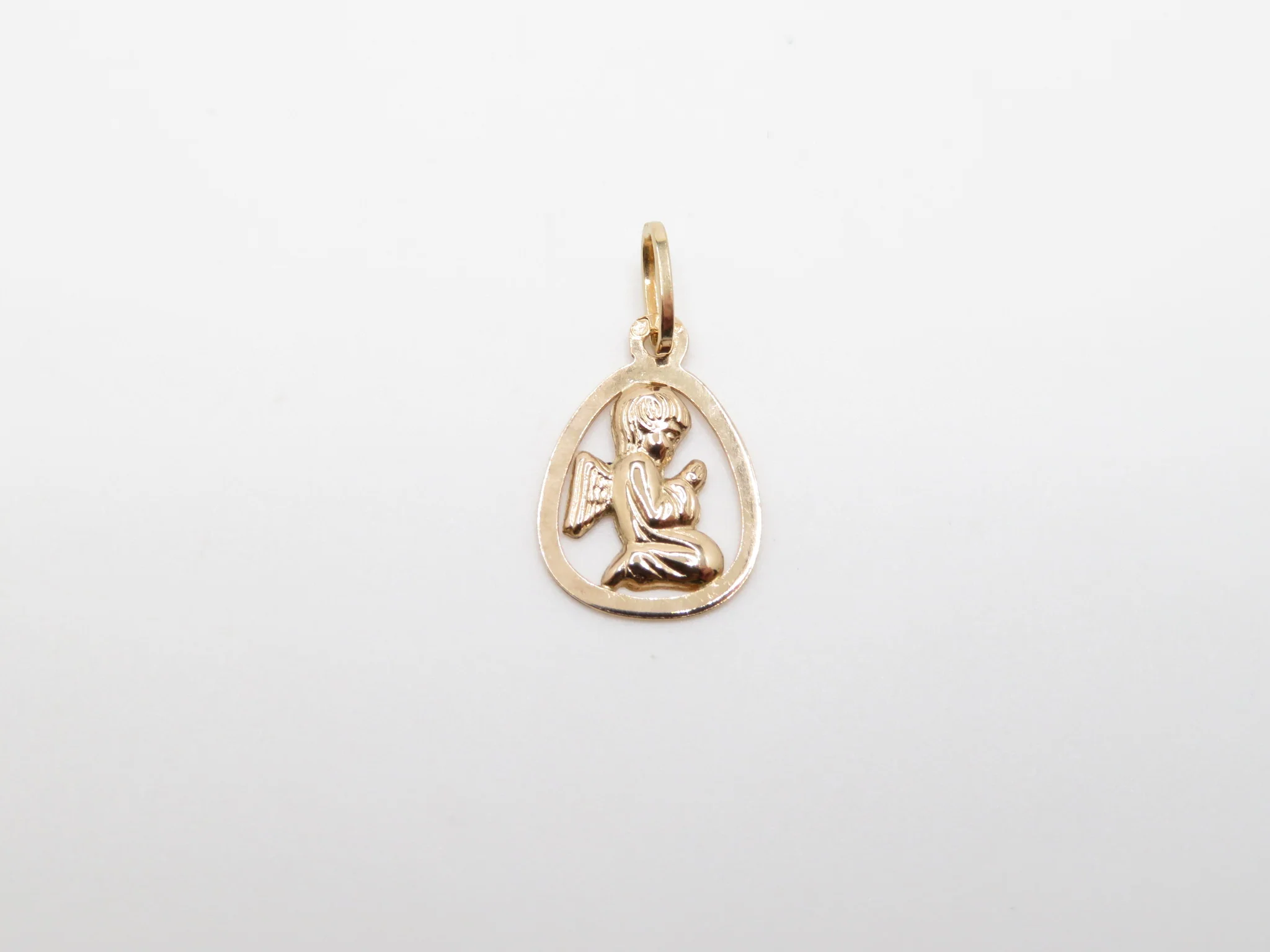 19.25k Framed Praying Angel Pendant - Image 9