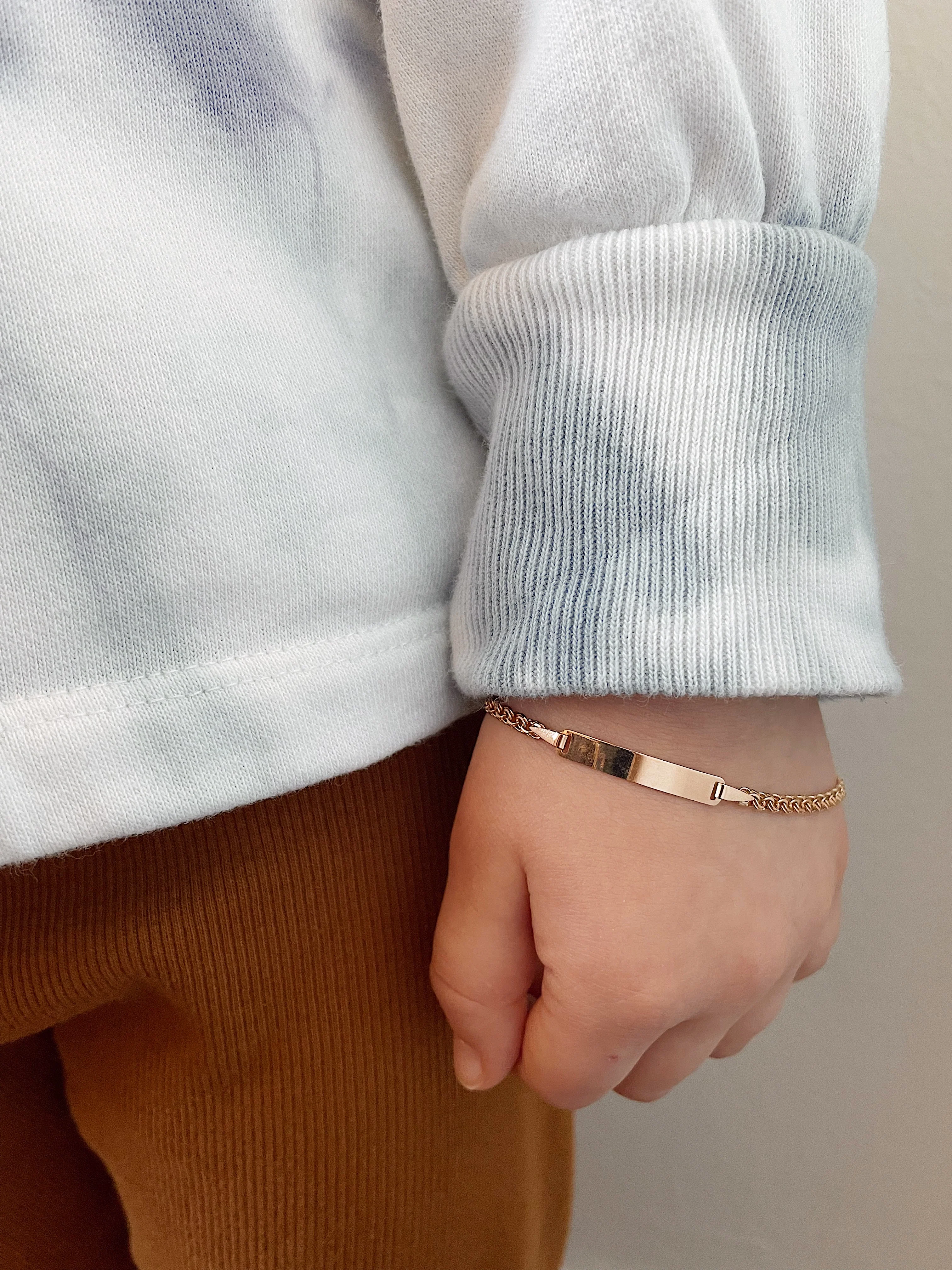 19.25k Yellow Gold Frizo Children's Bracelet - Image 2