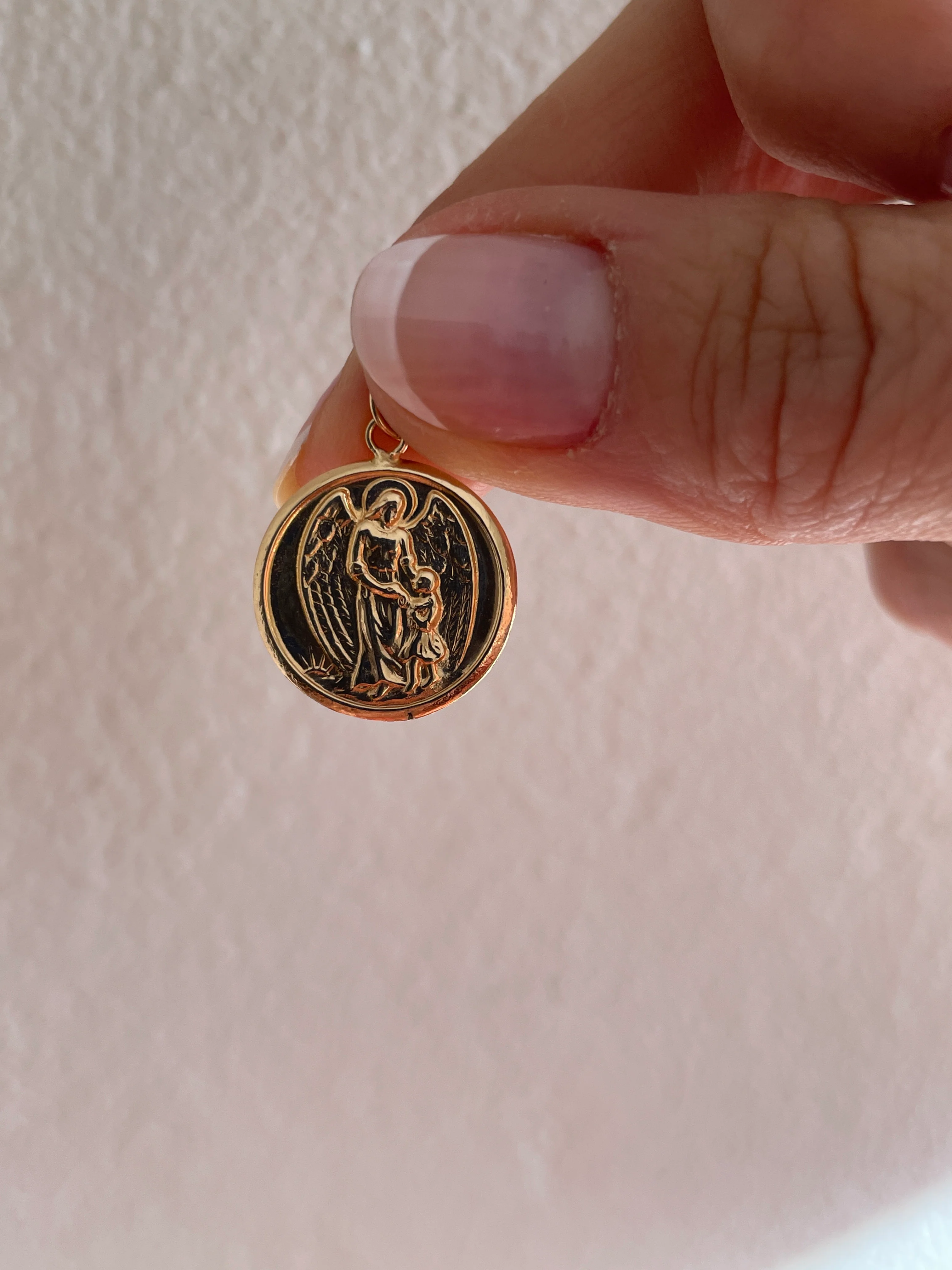19.25k Yellow Gold Guardian Angel Medallion - Image 4