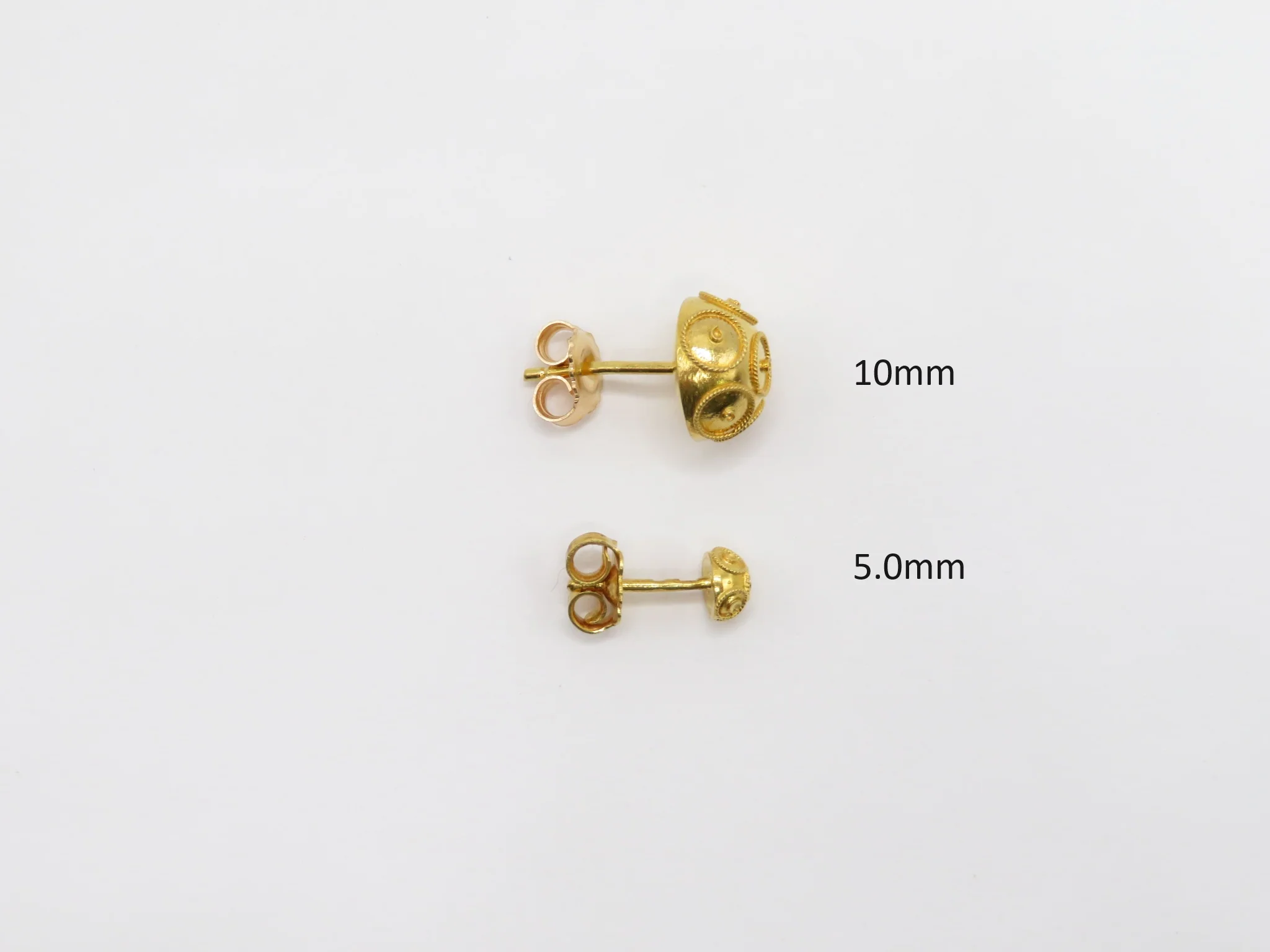 19.25k Yellow Gold Half Stud Conta de Viana Earrings - Image 5