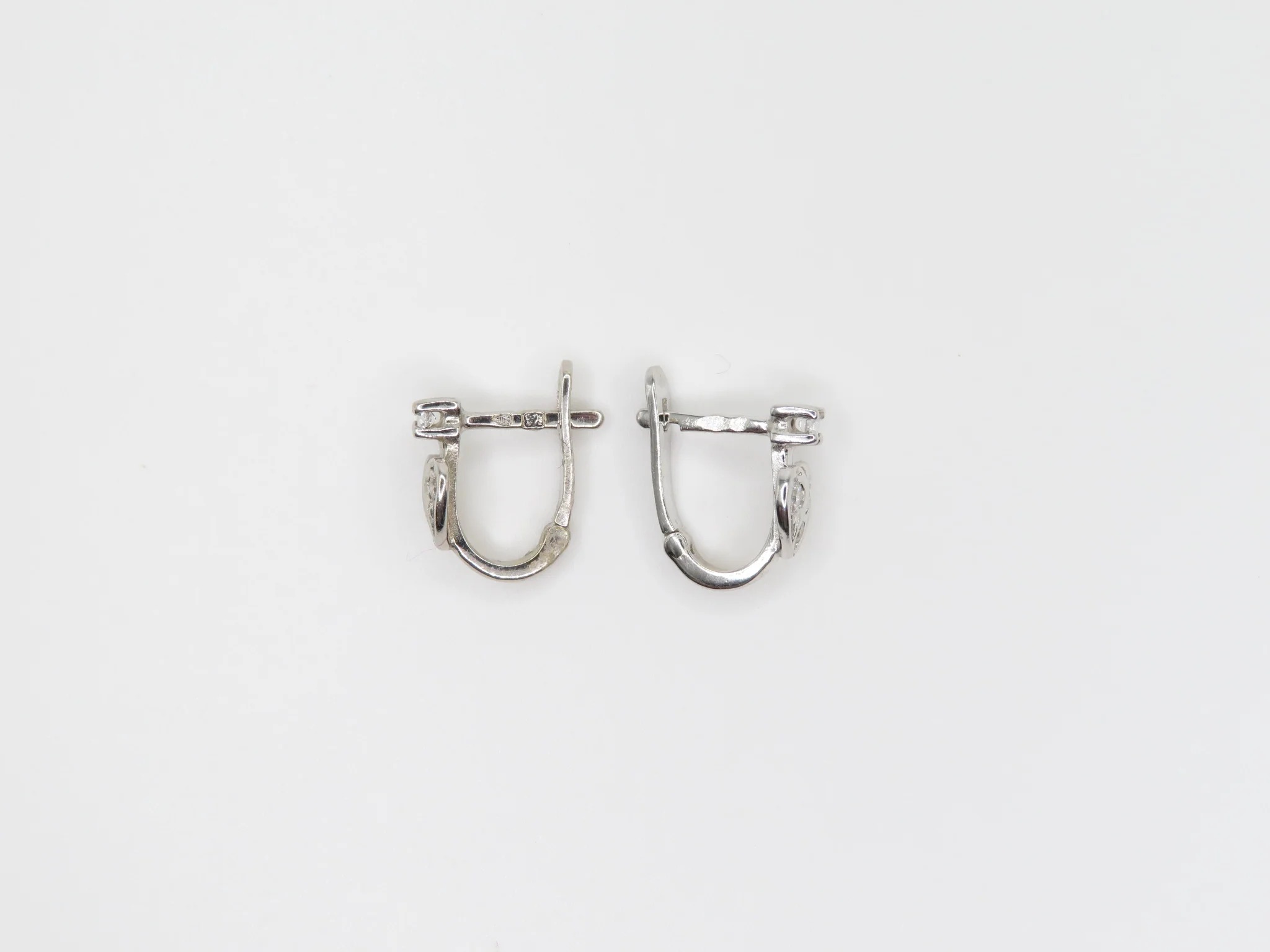 19.25k Heart Bead Set Earrings - Image 6