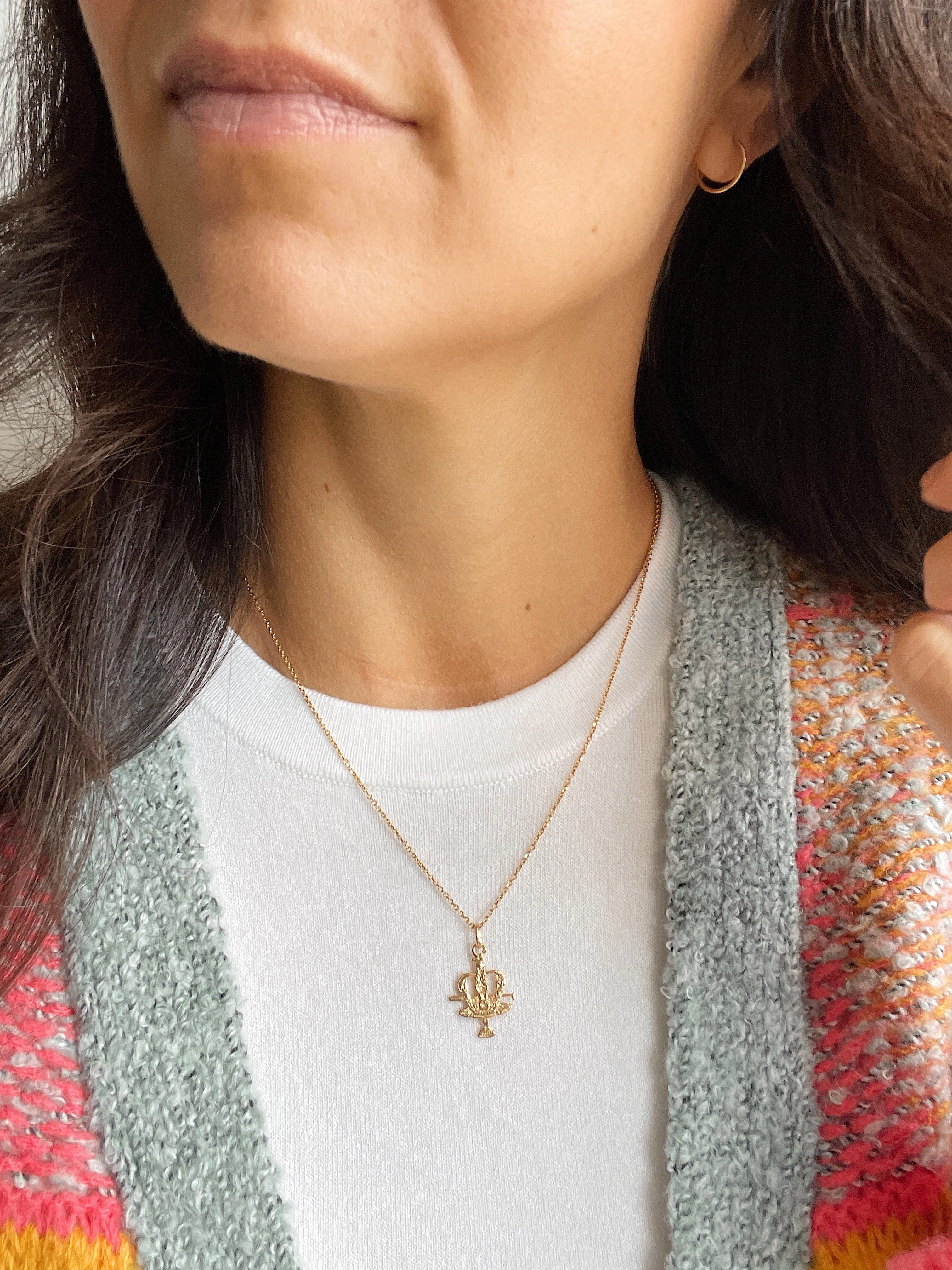 19.25k Holy Spirit Crown Pendant - Image 5