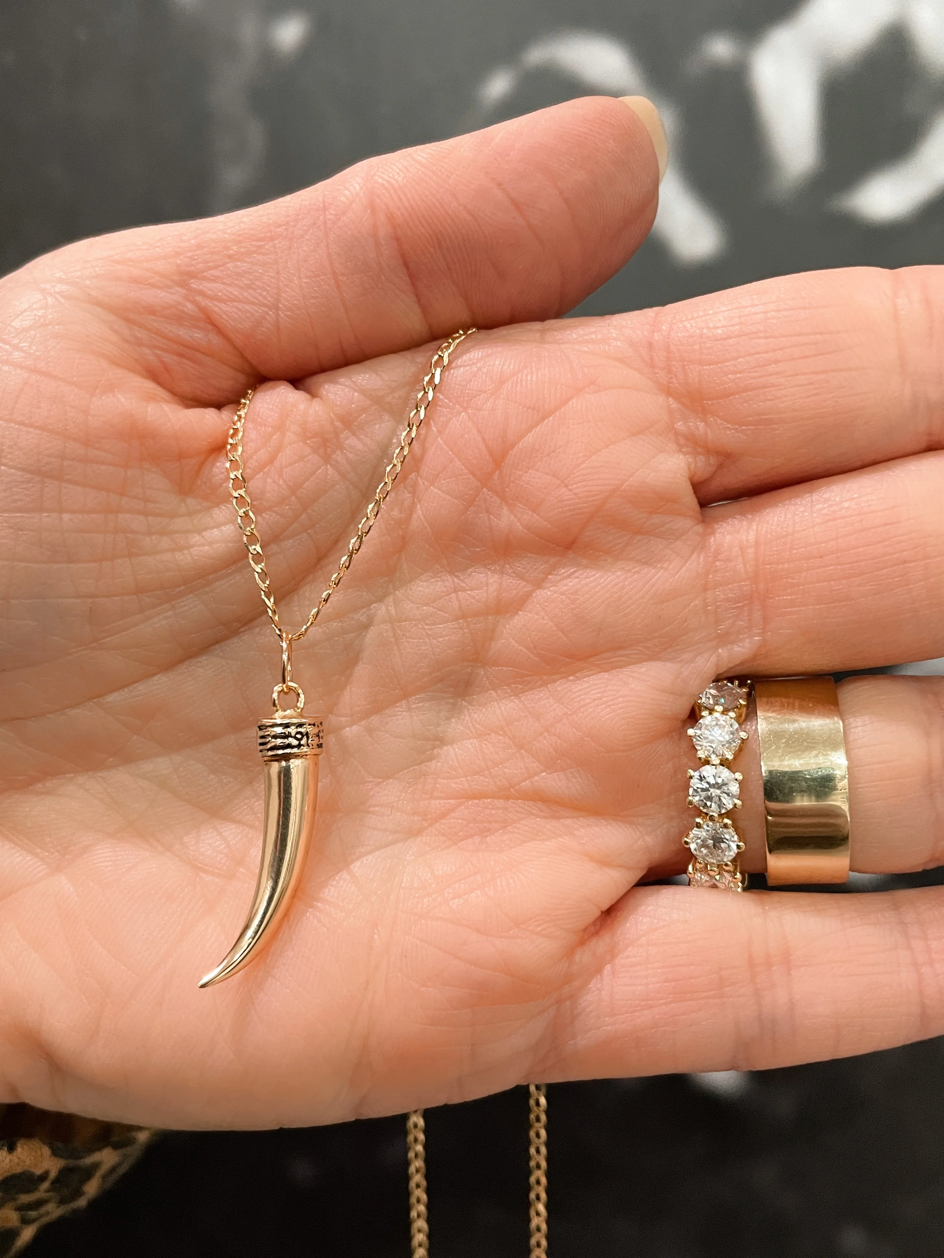 19.25k Yellow Gold Horn Pendant - Image 4