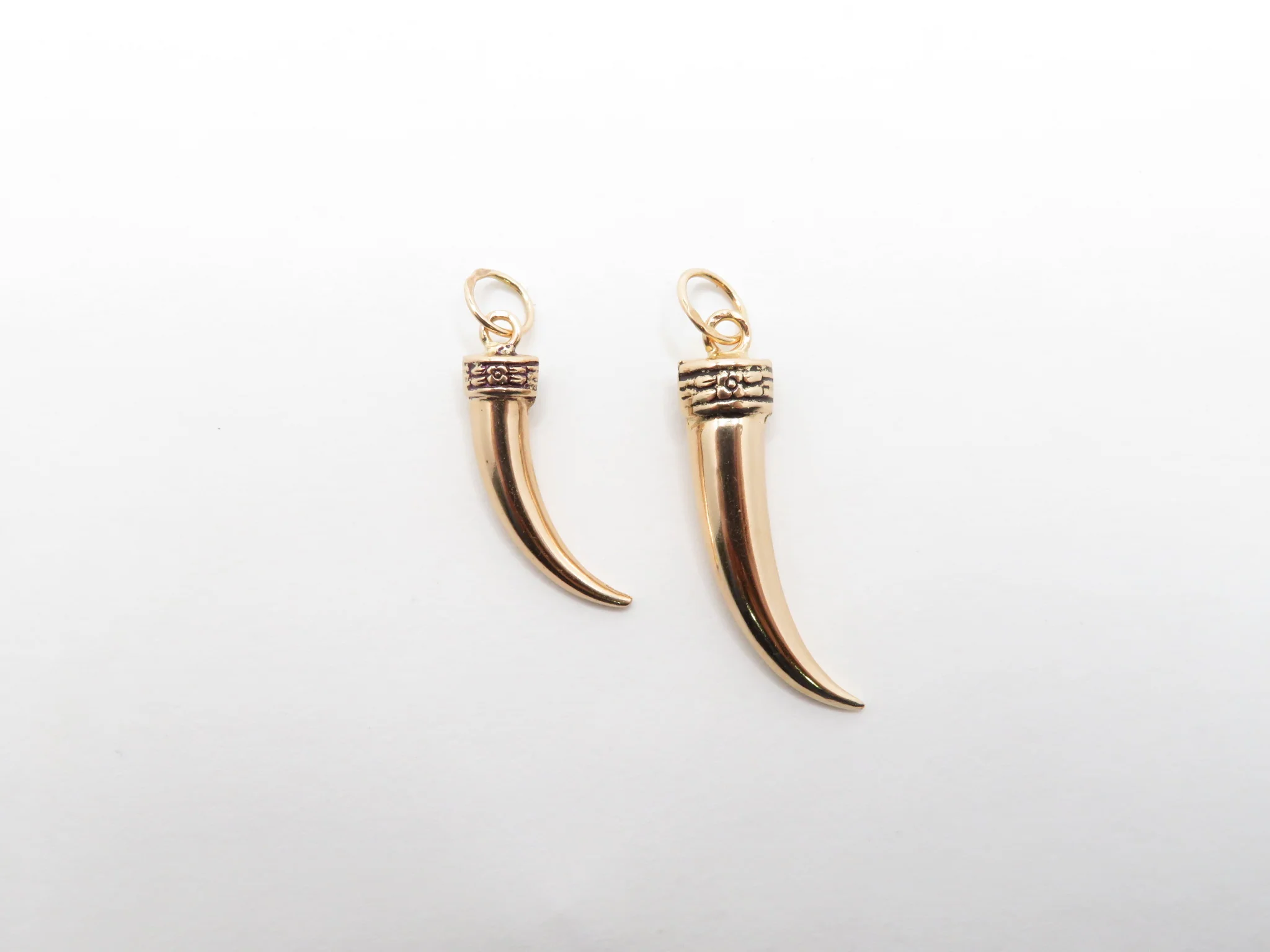 19.25k Yellow Gold Horn Pendant - Image 5