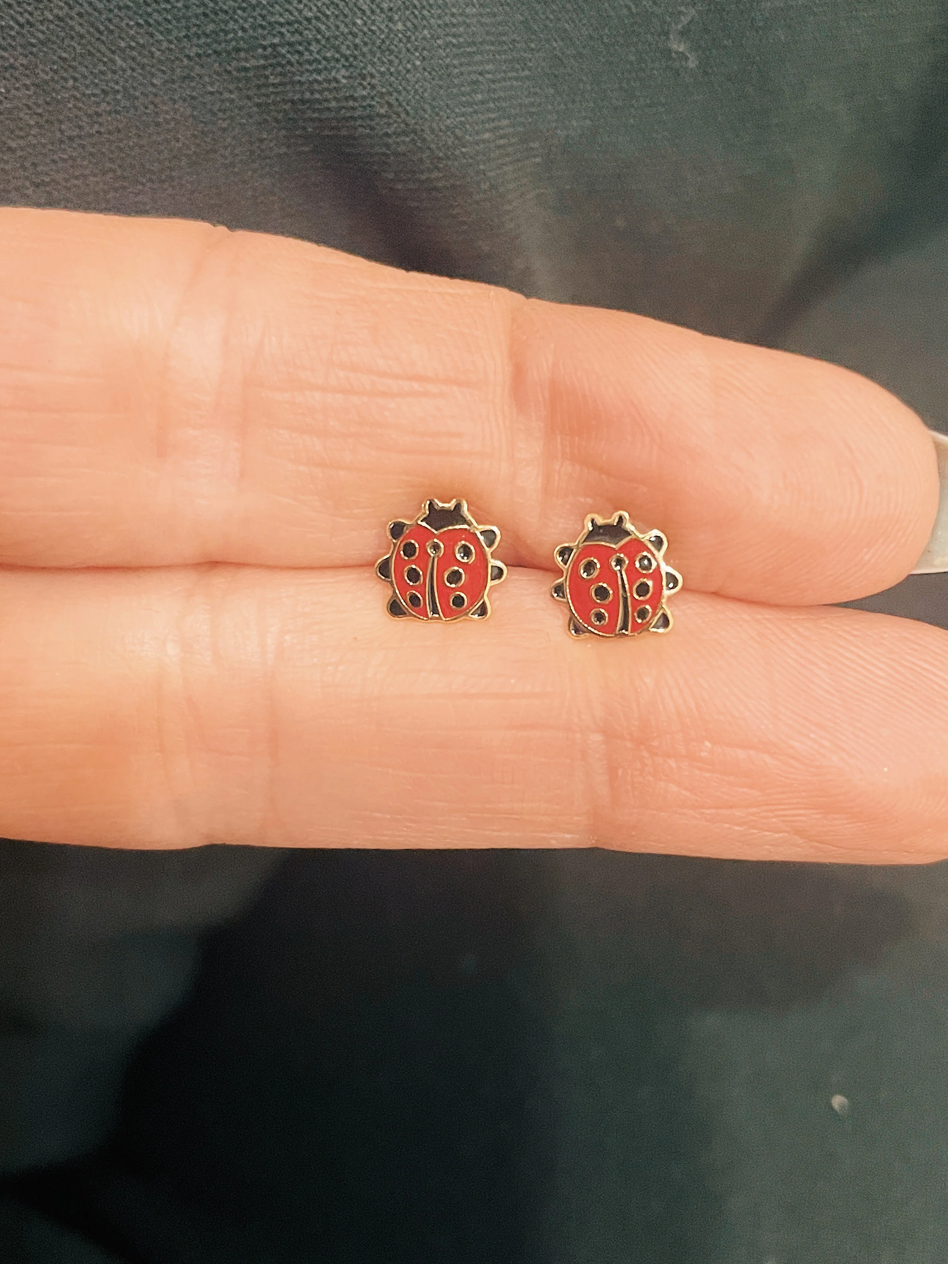 19.25k Yellow Gold Ladybug Studs - Image 2