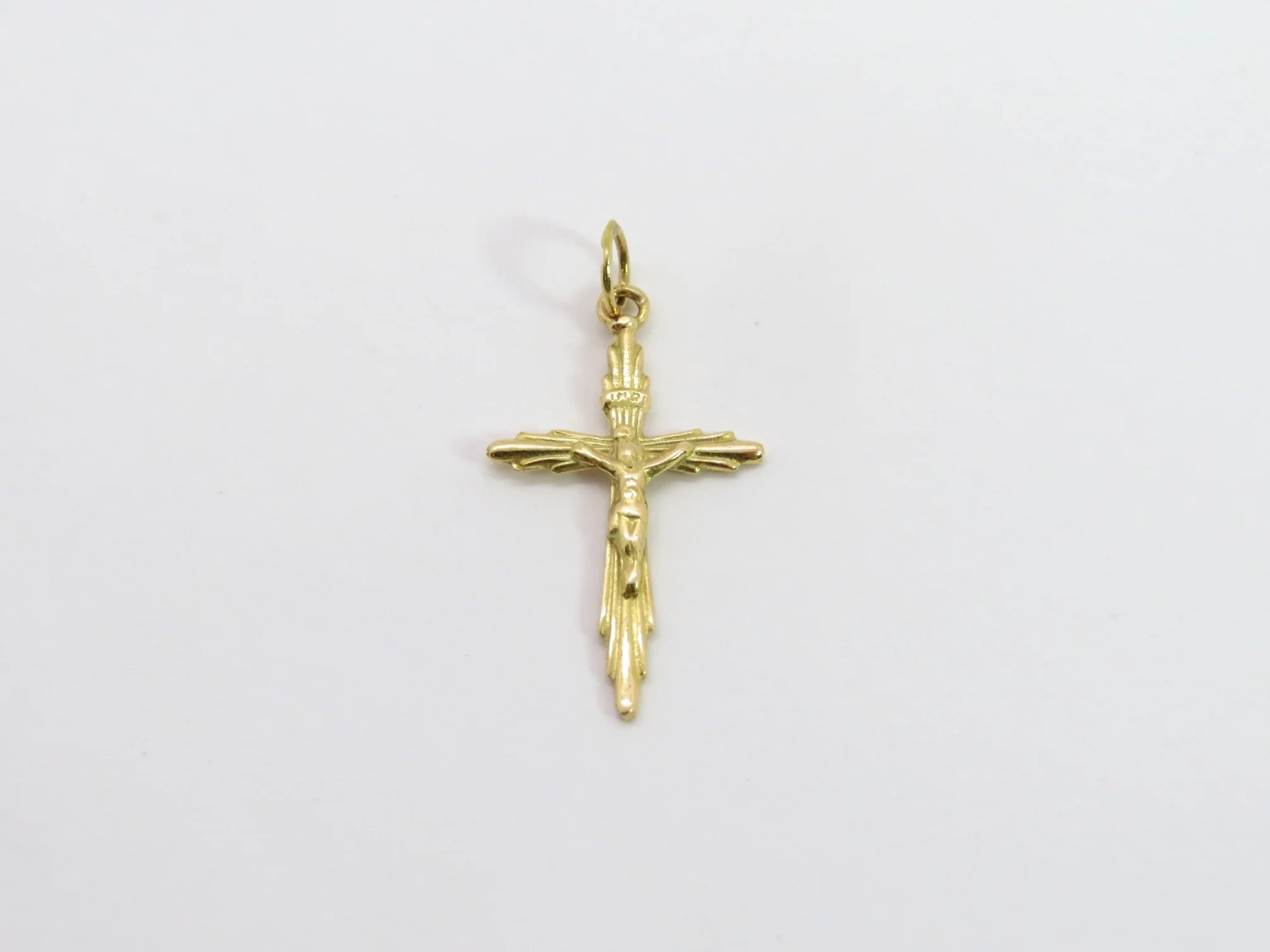 19.25k Yellow Gold Lined Cross - Image 3