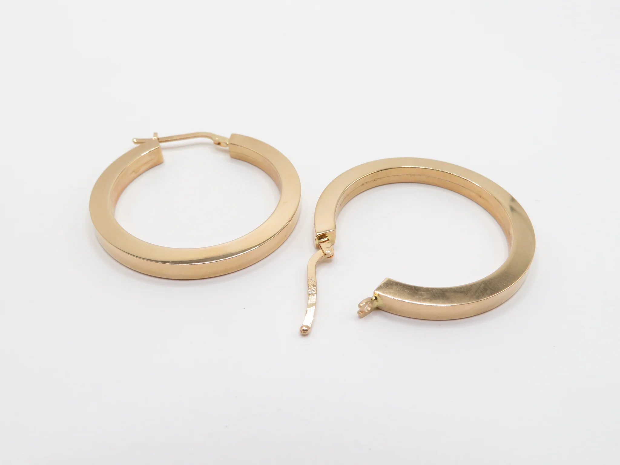 19.25k Yellow Gold Macro Flat Hoops - Image 8
