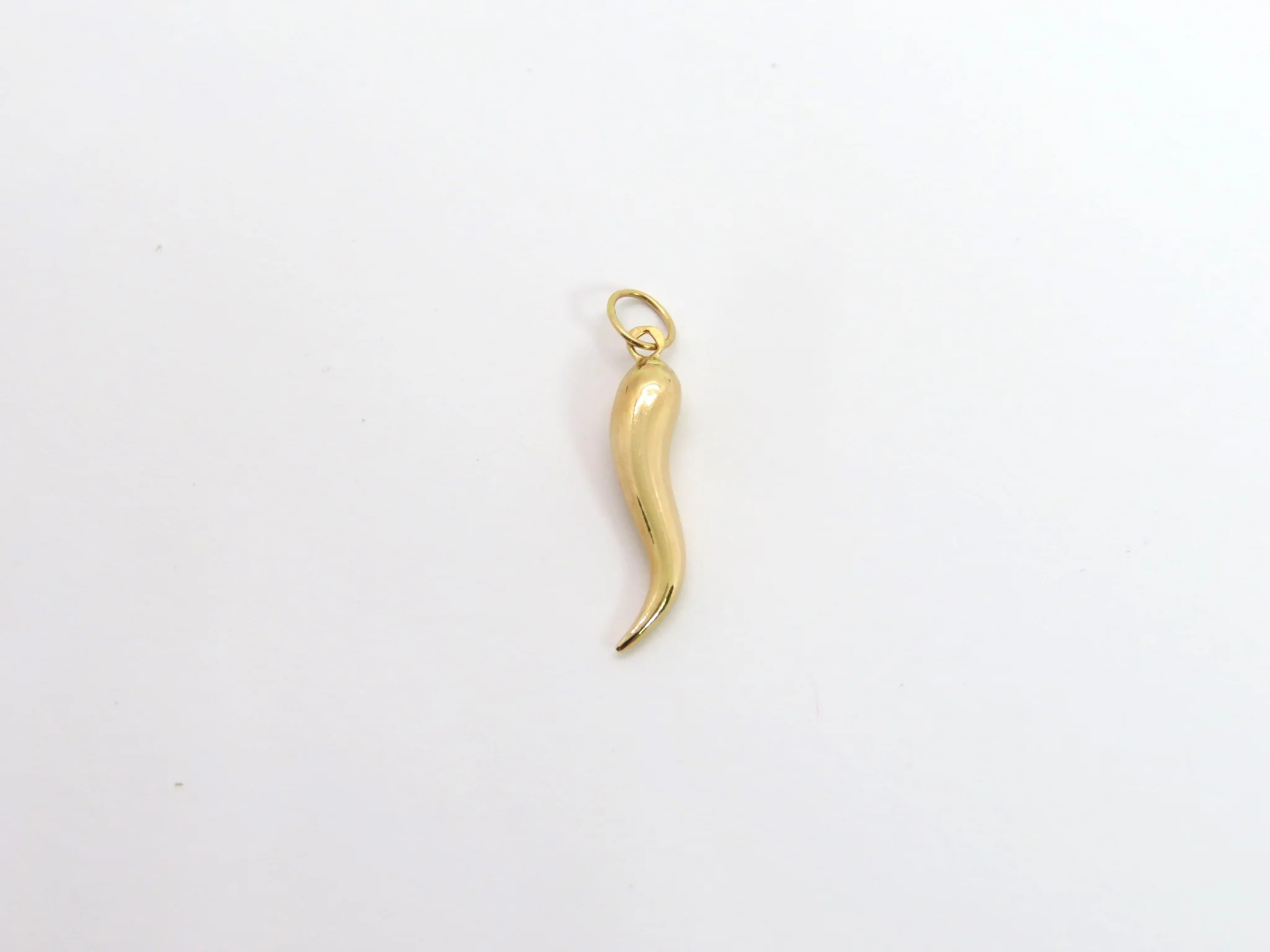 19.25k Yellow Gold Horn Pendant - Image 6