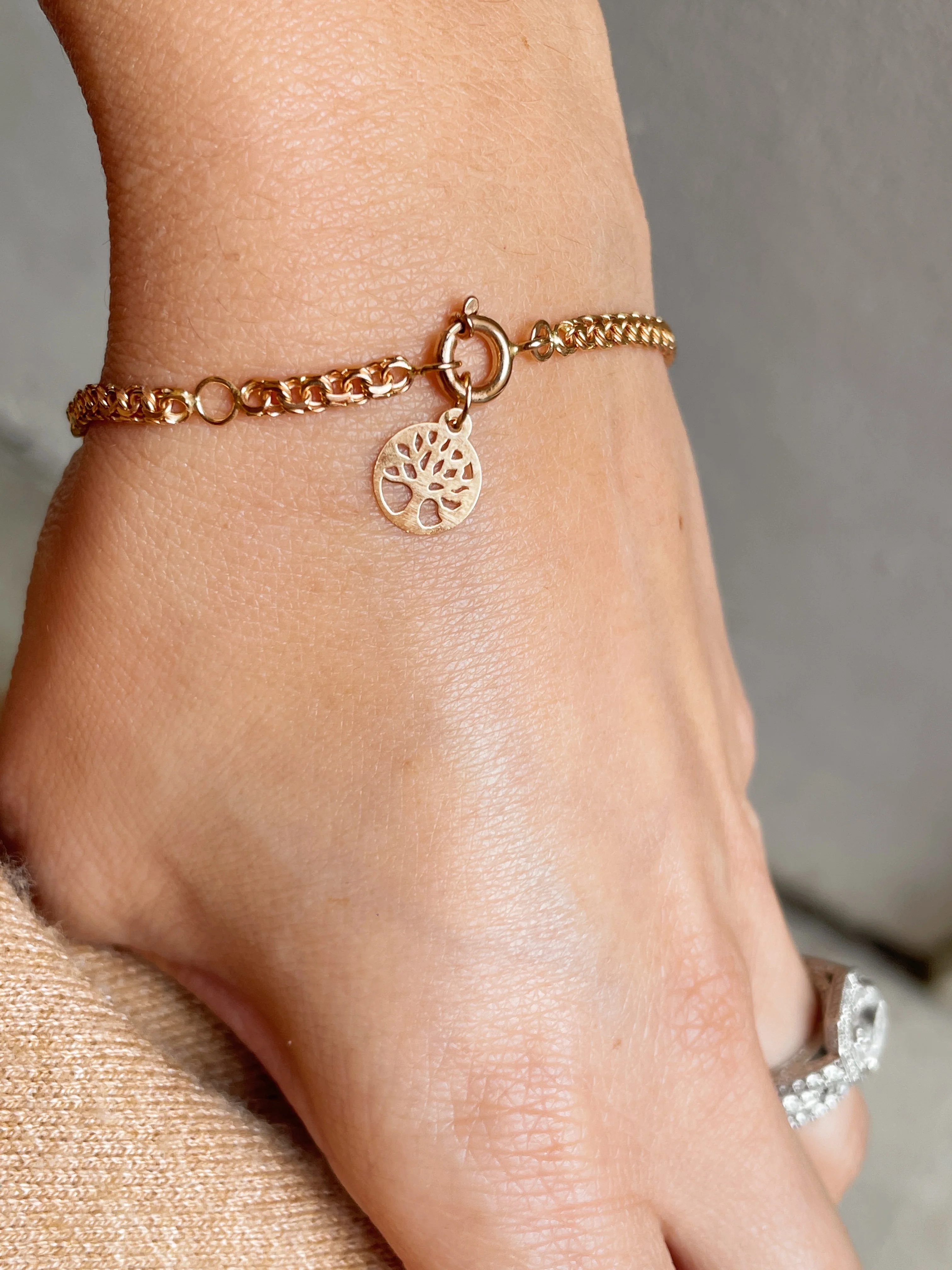 19.25k Yellow Gold Mini Tree of Life Charm - Image 4